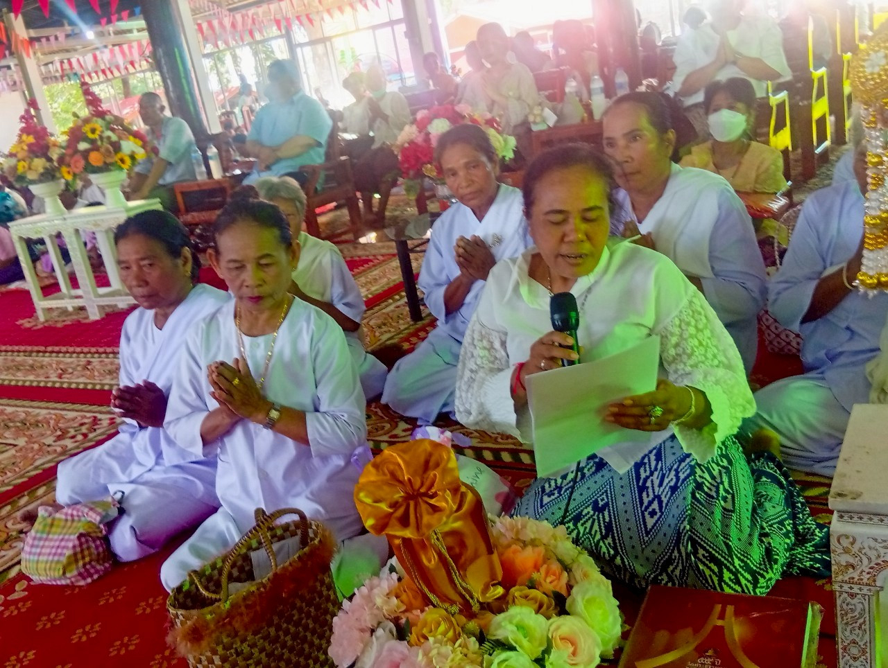 ภาพร่วมพิธีกรรมวัดมะกอก