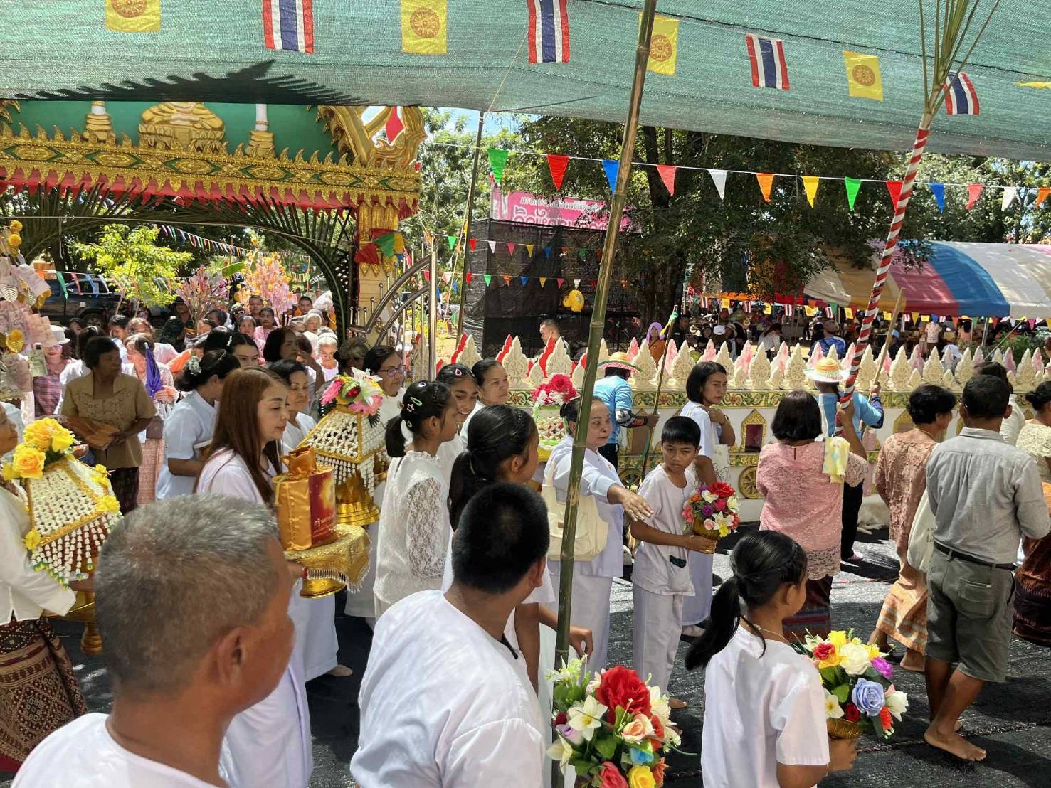 ภาพร่วมพิธีกรรมที่พักสงฆ์ประทีปแสงธรรม