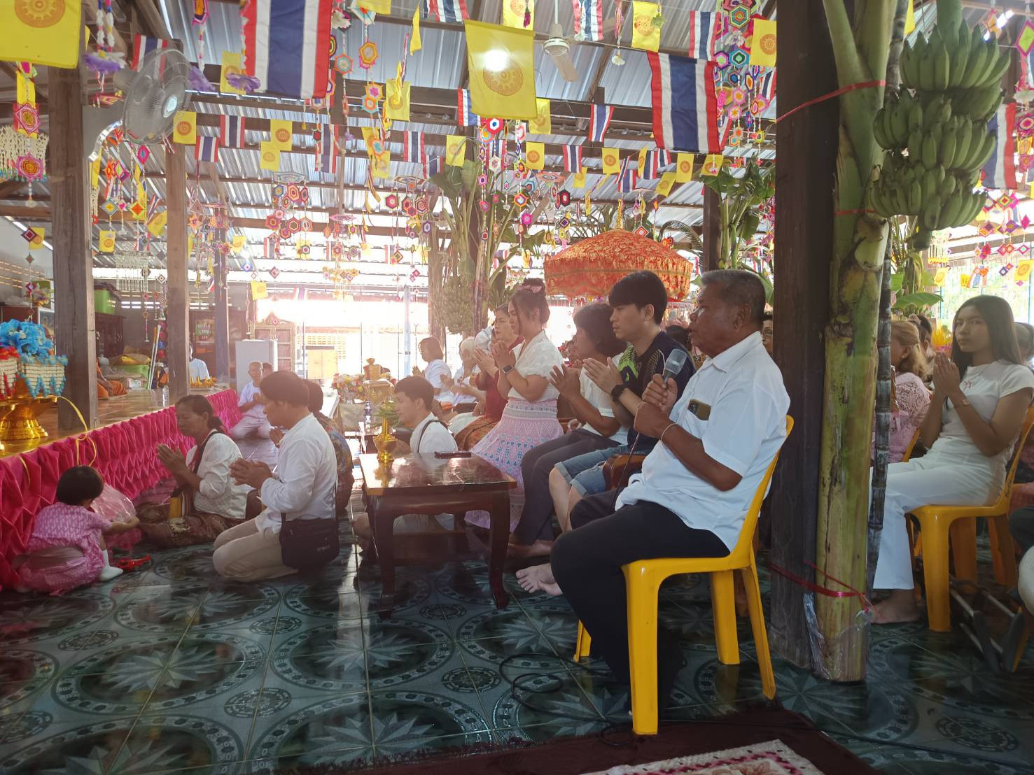 ภาพร่วมพิธีกรรมวัดยอดอุดม