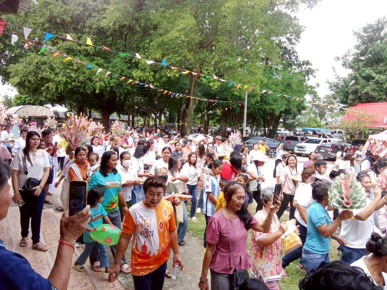 ภาพร่วมพิธีกรรมวัดไทยสมานสามัคคี