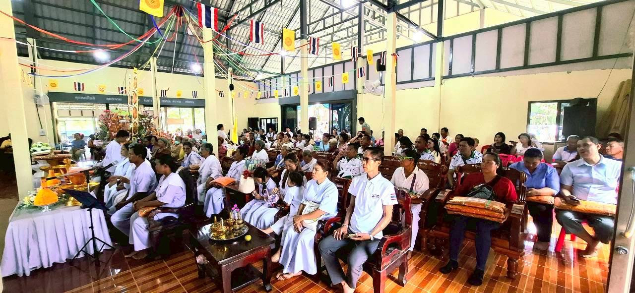 ภาพร่วมพิธีกรรมสำนักสงฆ์ไกลนคร