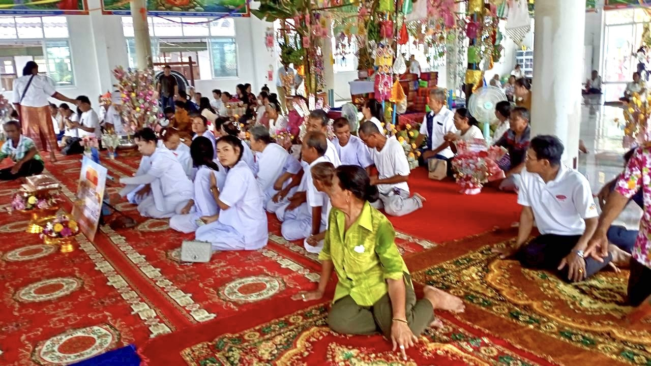 ภาพร่วมพิธีกรรมวัดพรสวรรค์