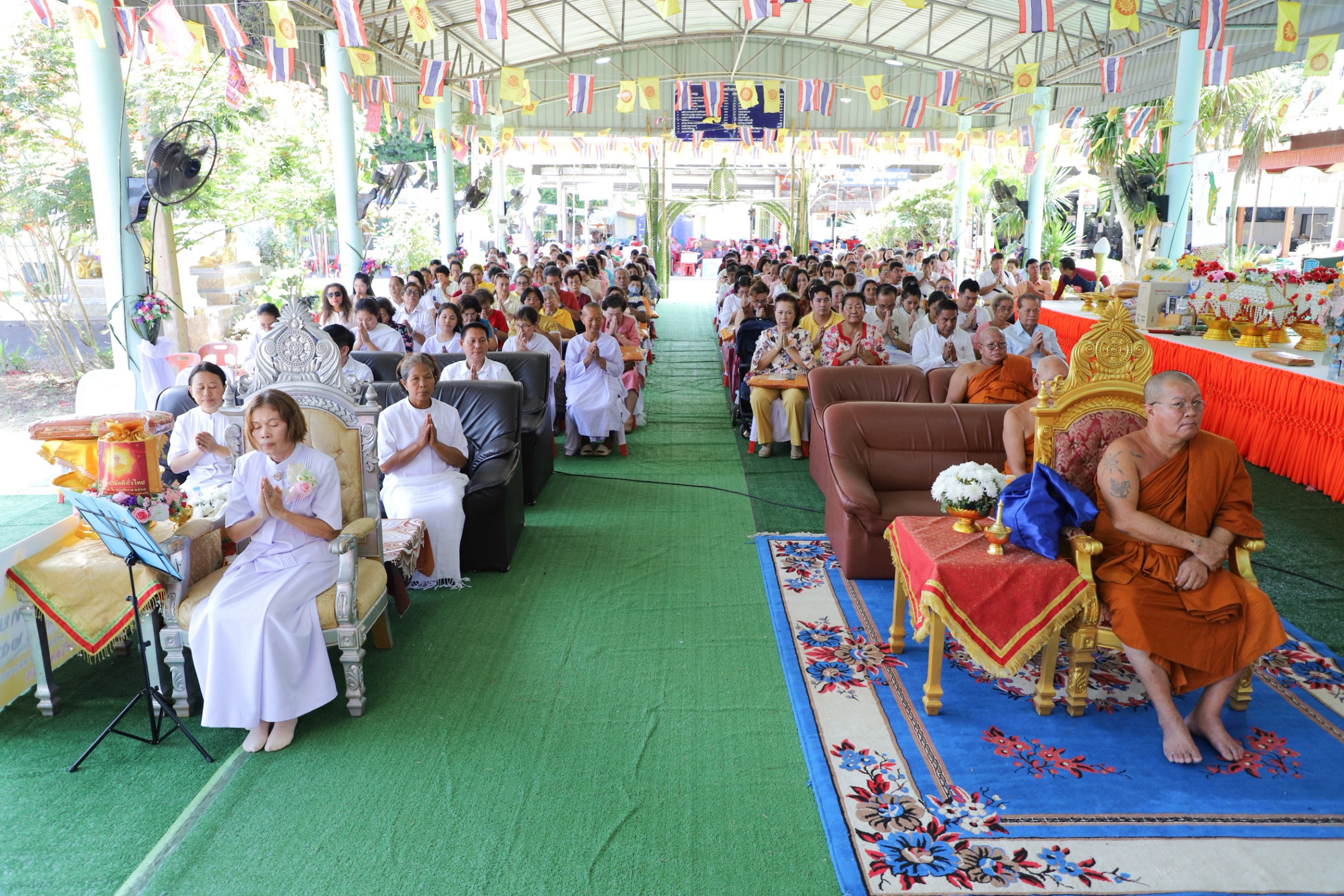 ภาพร่วมพิธีกรรมวัดชลธีพฤกษาราม