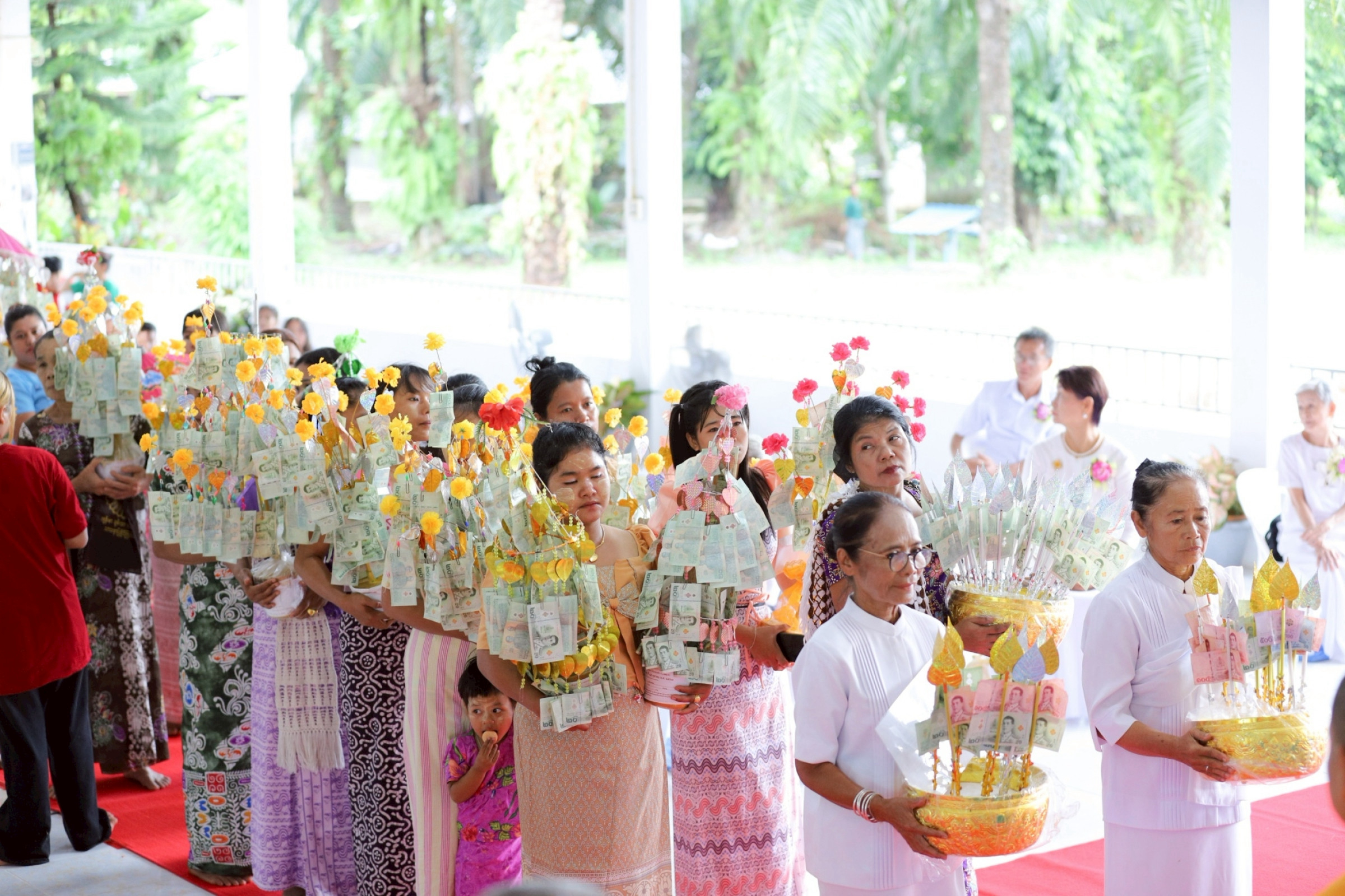 ภาพร่วมพิธีกรรมศูนย์ปฏิบัติธรรมชุมพร
