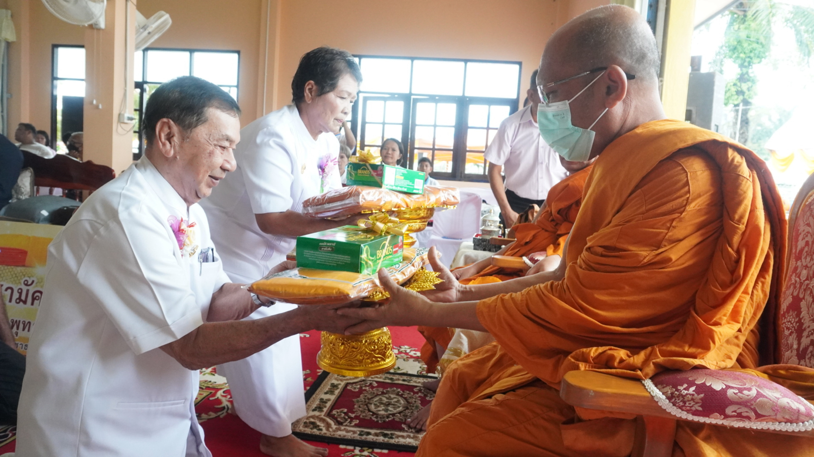 ภาพร่วมพิธีกรรมวัดไทถาวร