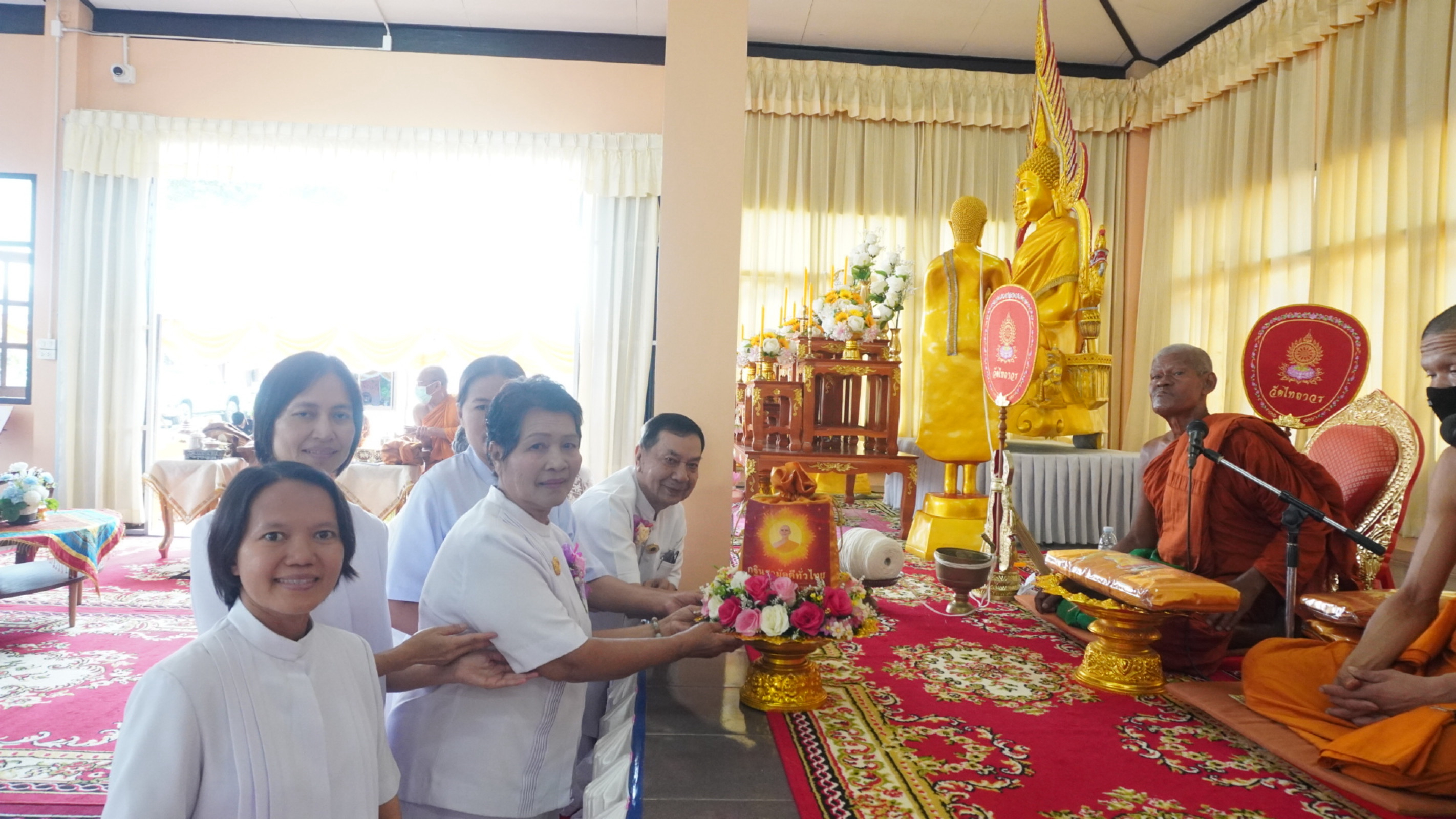 ภาพร่วมพิธีกรรมวัดไทถาวร
