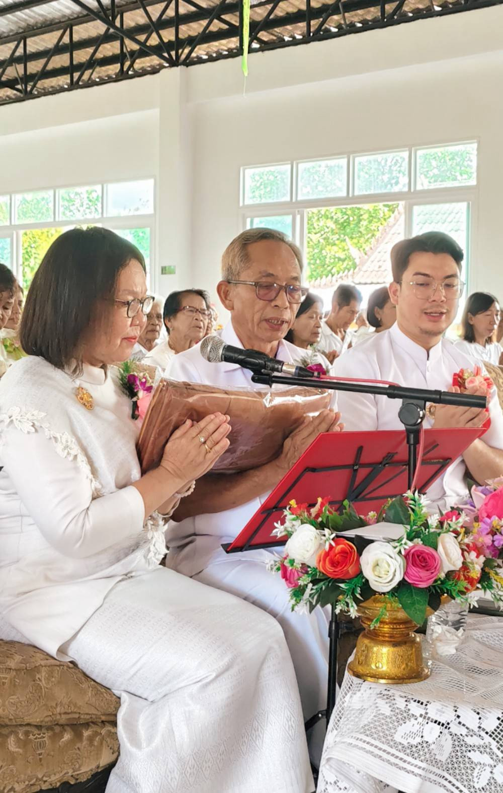 ภาพกล่าวคำถวายกฐินวัดสมควร