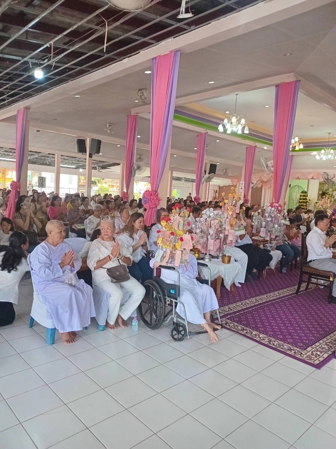 ภาพร่วมพิธีกรรมวัดประชุมศึกษา