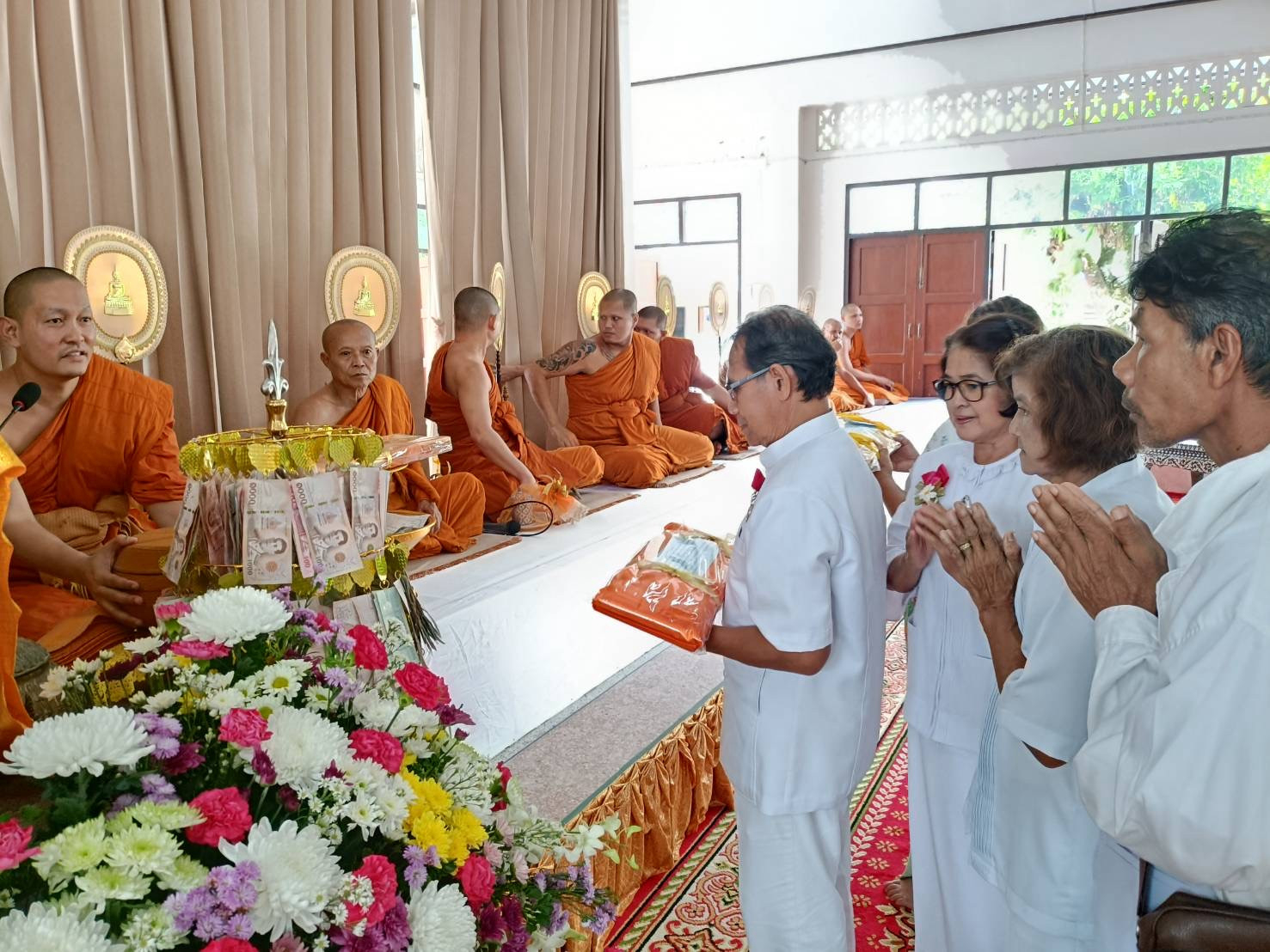 ภาพร่วมพิธีกรรมวัดโฆสิตาราม