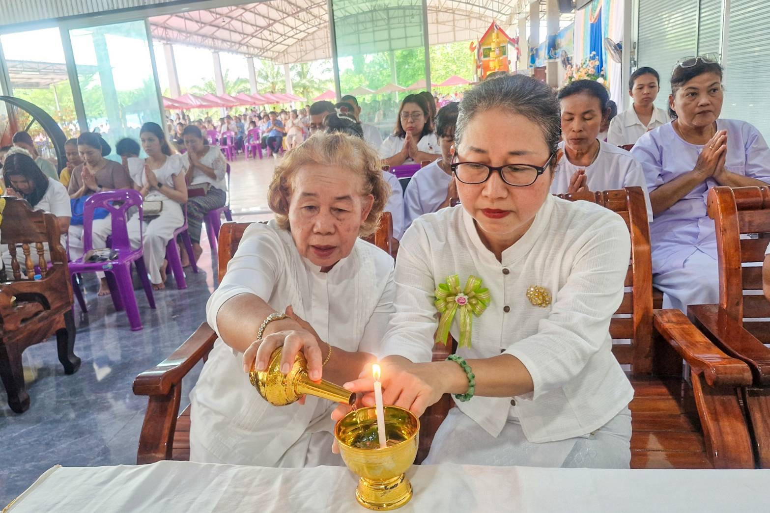 ภาพร่วมพิธีกรรมวัดศรัทธาราม