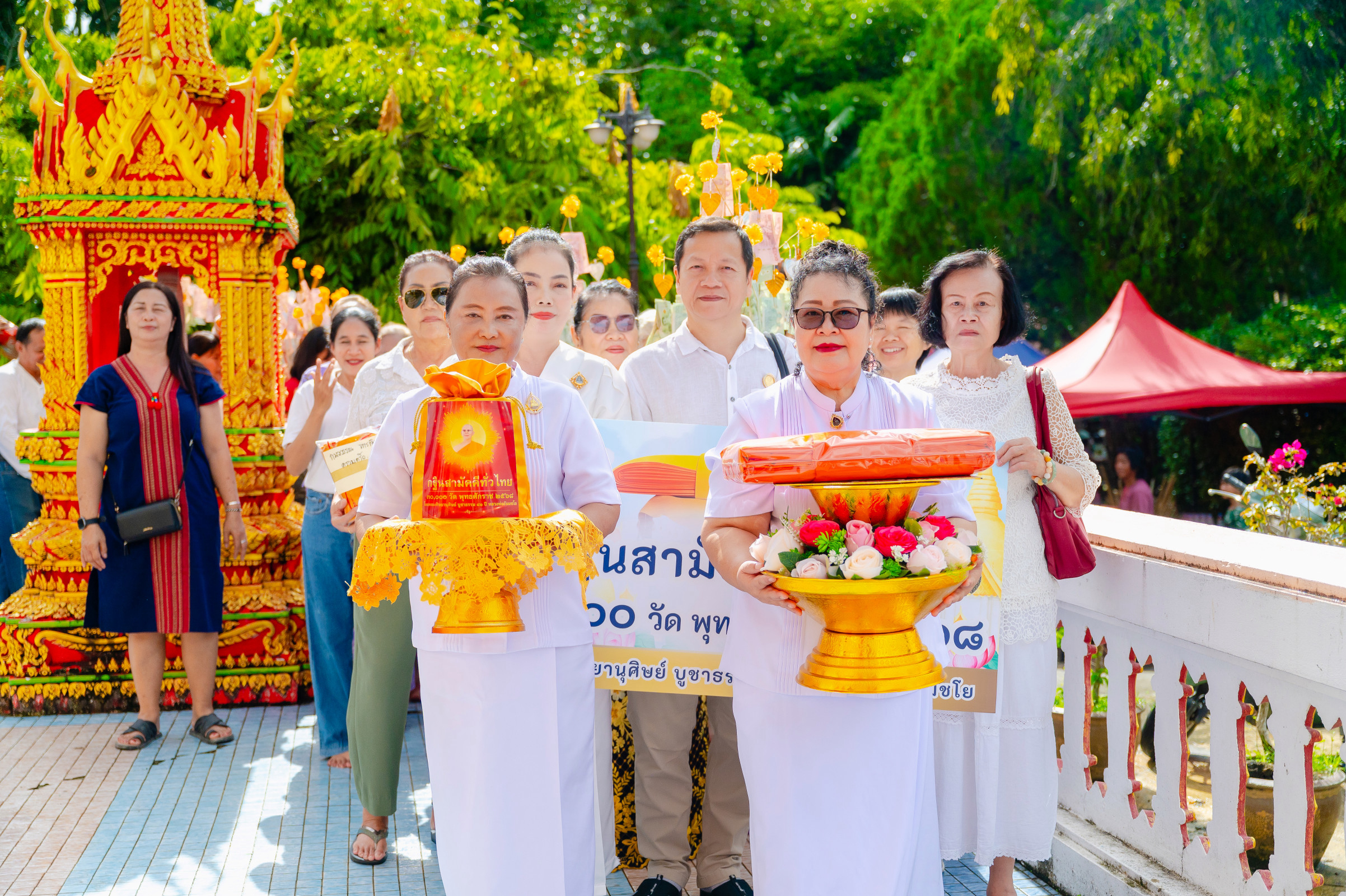 ภาพร่วมขบวนกฐินวัดศรีสุนทร
