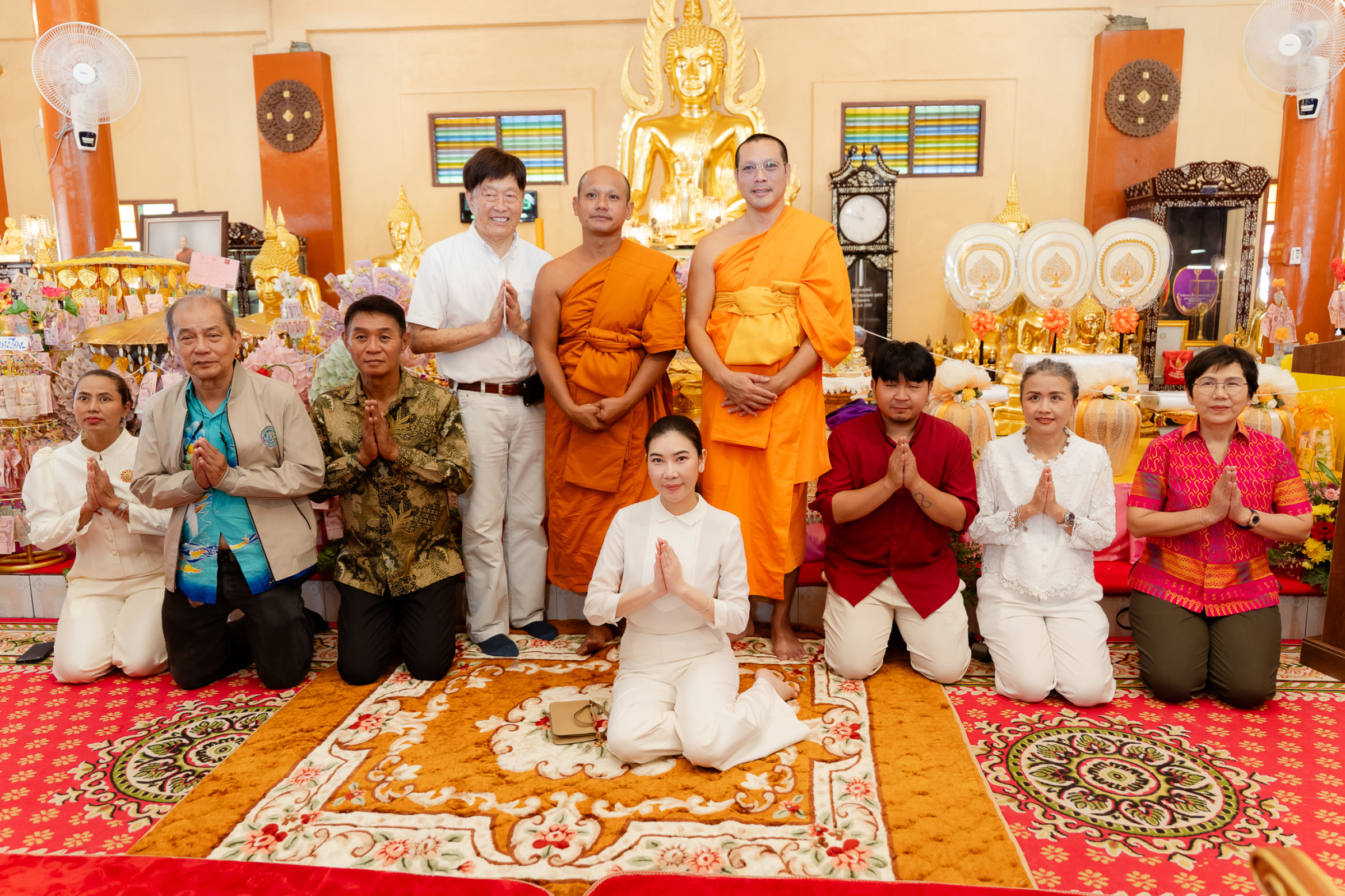 ภาพร่วมพิธีกรรมวัดโฆษิตวิหาร