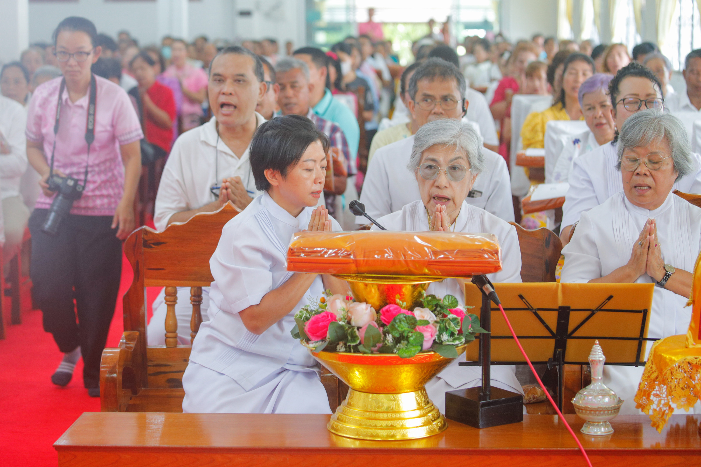 ภาพกล่าวคำถวายกฐินวัดบ้านเกาะสิเหร่