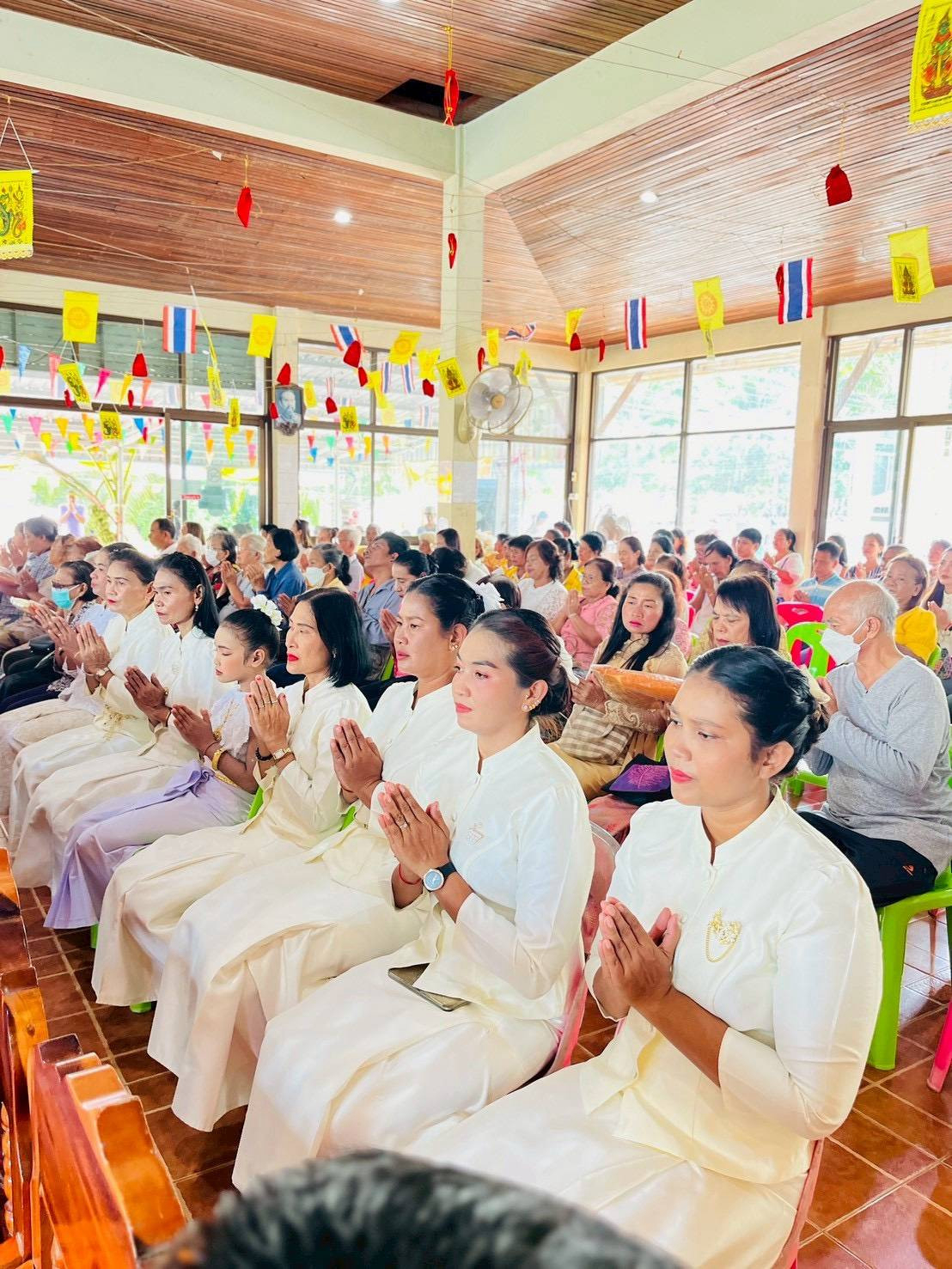 ภาพร่วมพิธีกรรมวัดโพธาราม