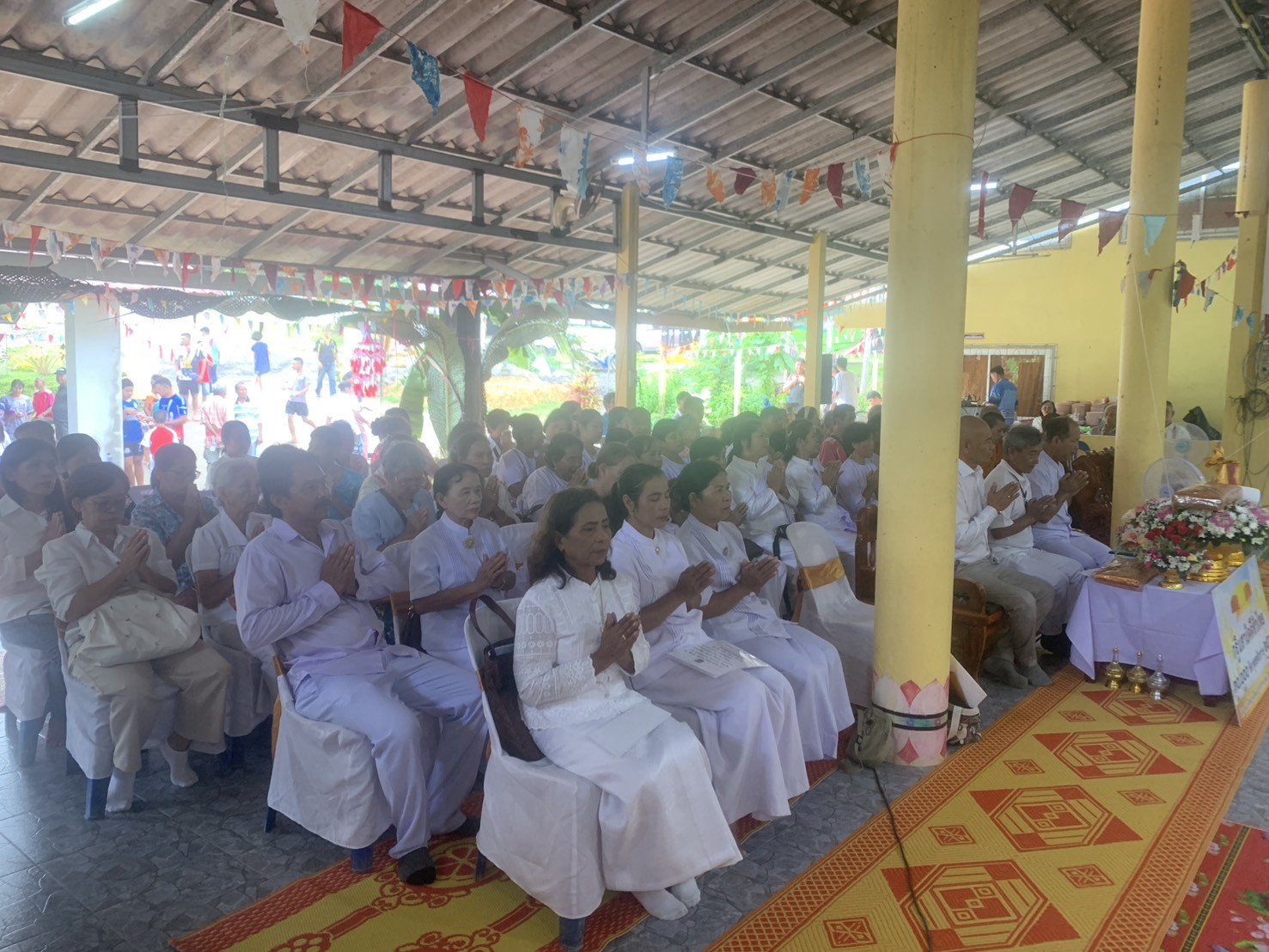 ภาพร่วมพิธีกรรมสำนักสงฆ์บ้านชาคลี