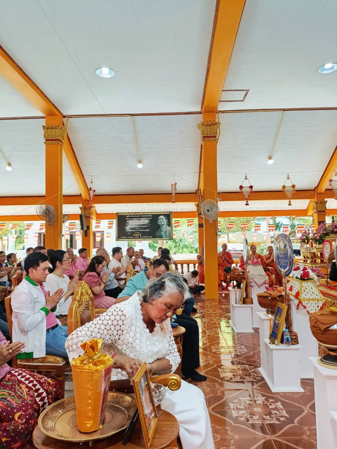 ภาพร่วมพิธีกรรมวัดโคกตะไคร้