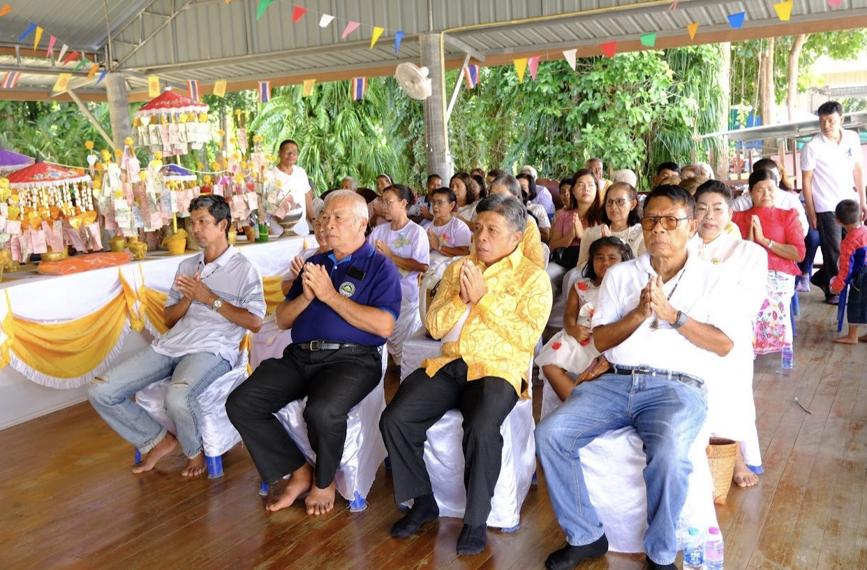 ภาพร่วมพิธีกรรมที่พักสงฆ์ควนฮายพัฒนา