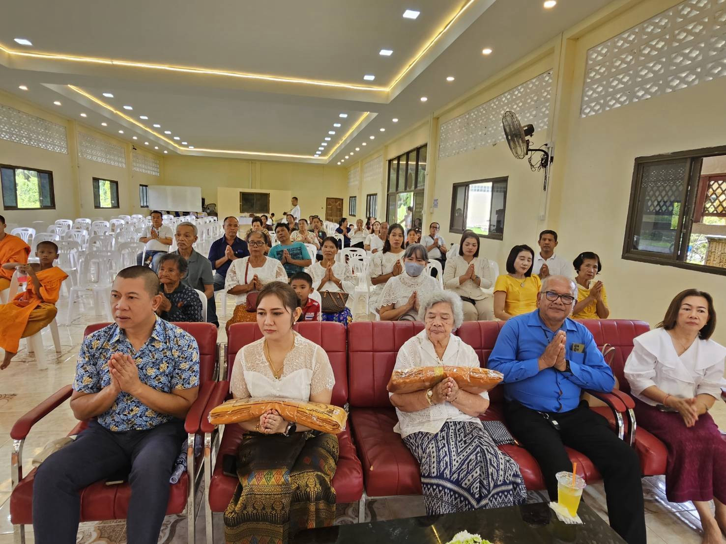 ภาพร่วมพิธีกรรมสำนักสงฆ์นิคามธรรมาวาส