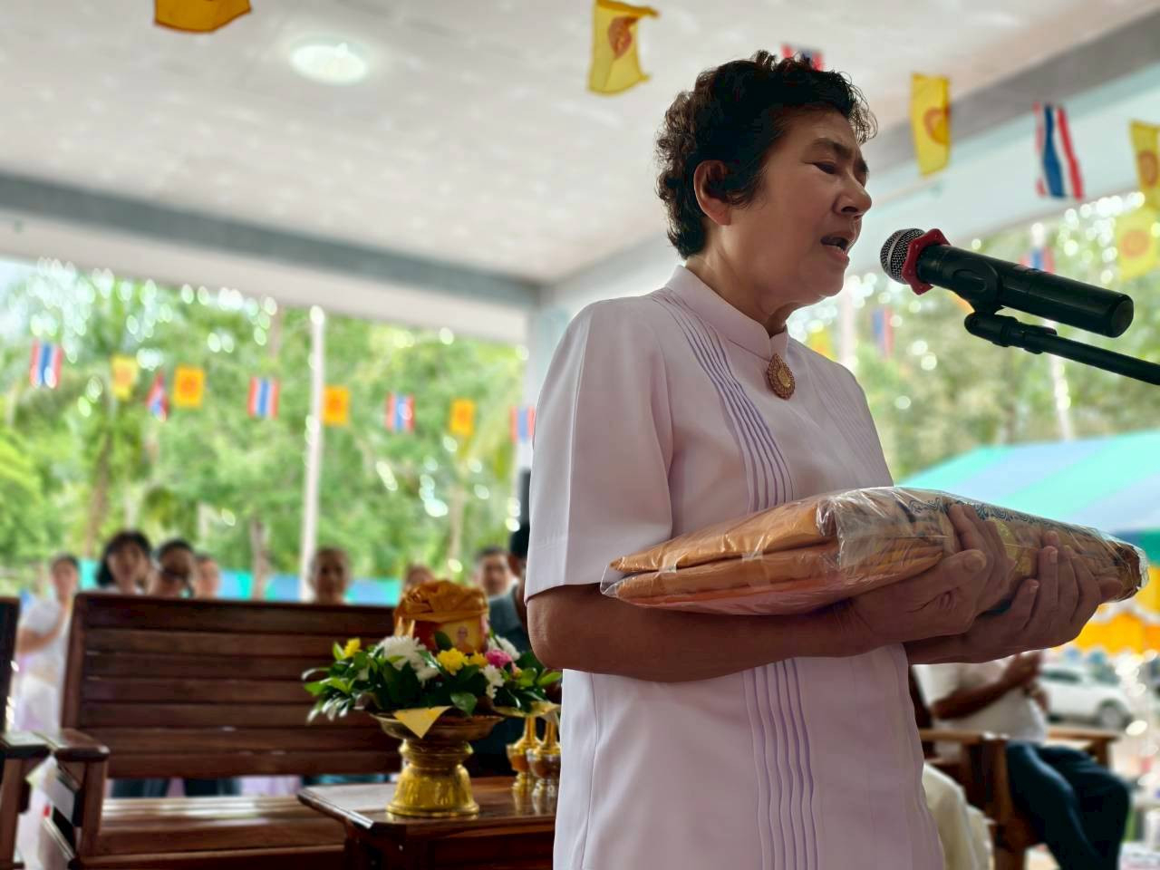 ภาพกล่าวคำถวายกฐินสำนักสงฆ์สายเพ็ญ