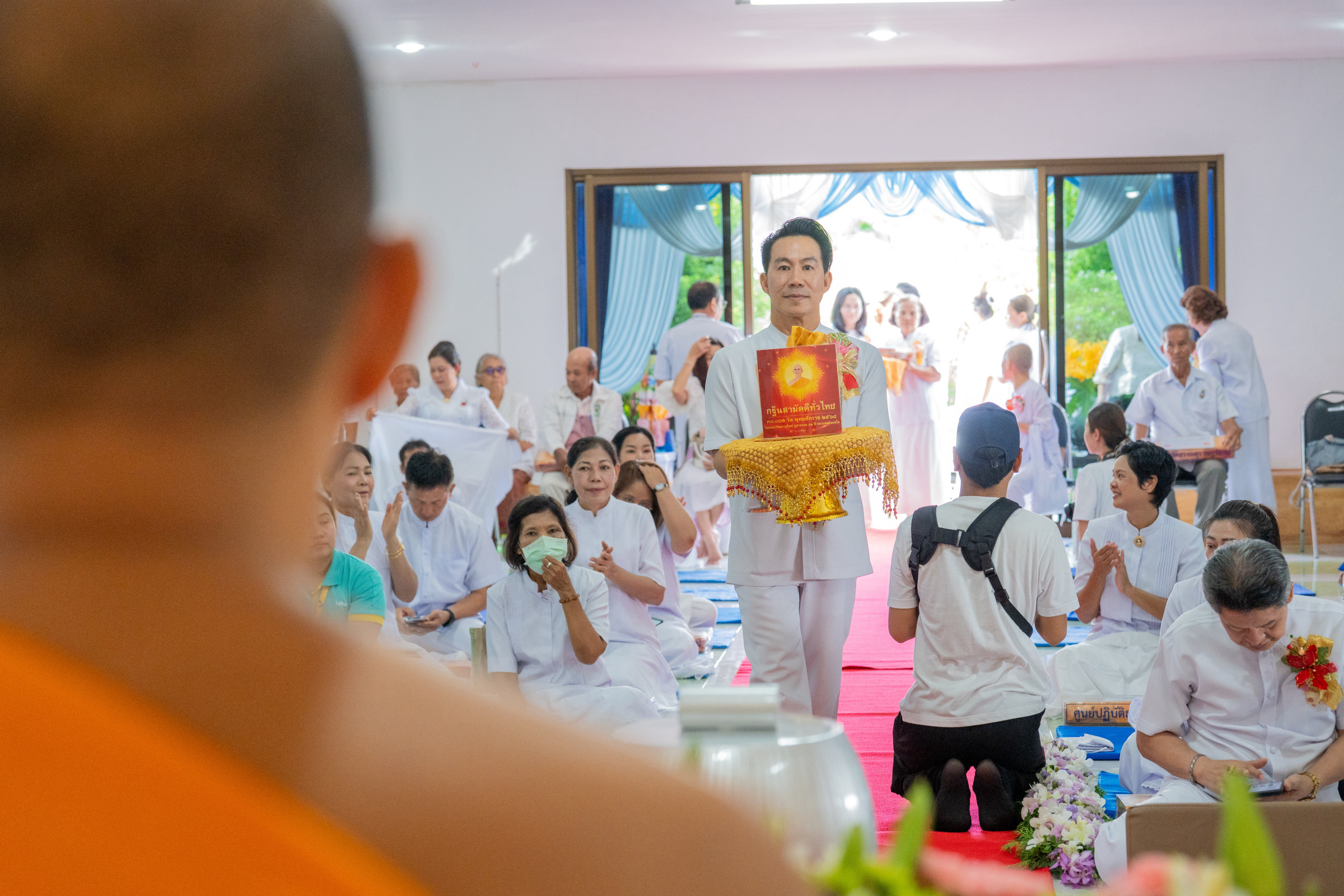 ภาพร่วมขบวนกฐินศูนย์ปฏิบัติธรรมสุราษฎร์ธานี