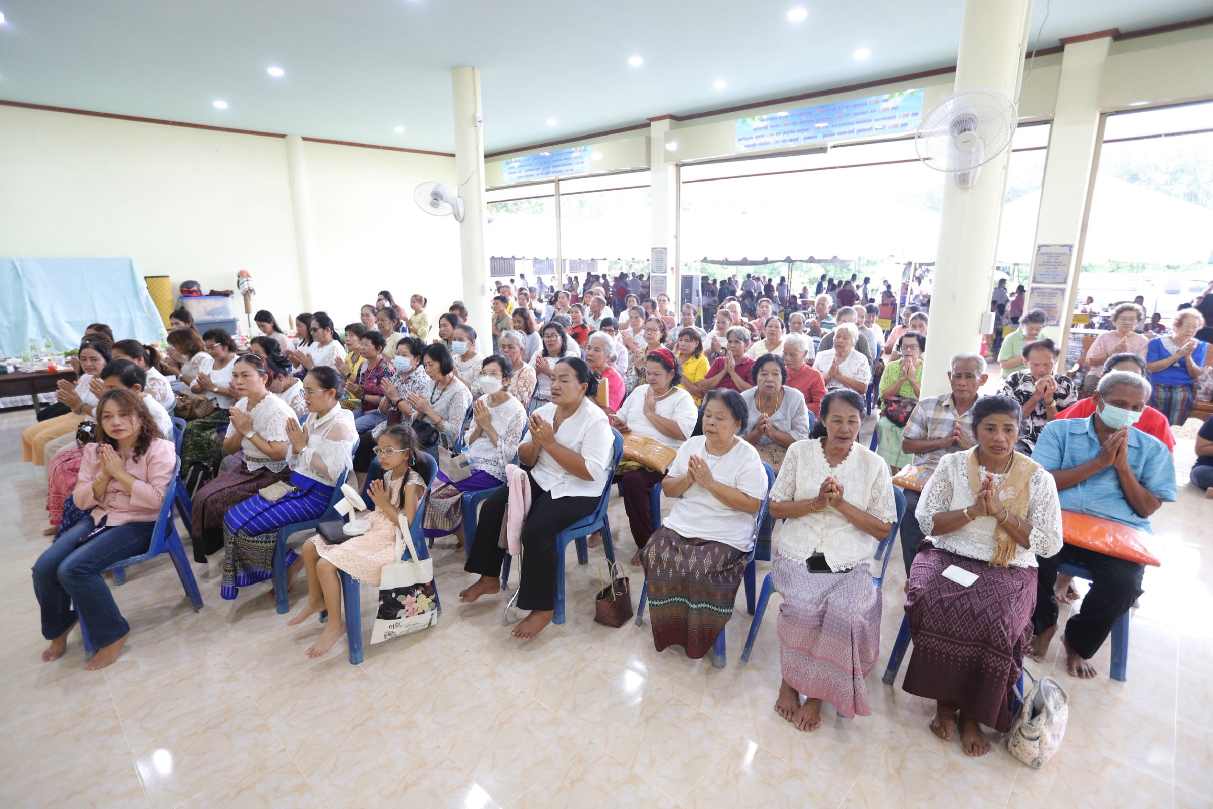 ภาพร่วมพิธีกรรมสำนักสงฆ์บ้านขวัญพัฒน์