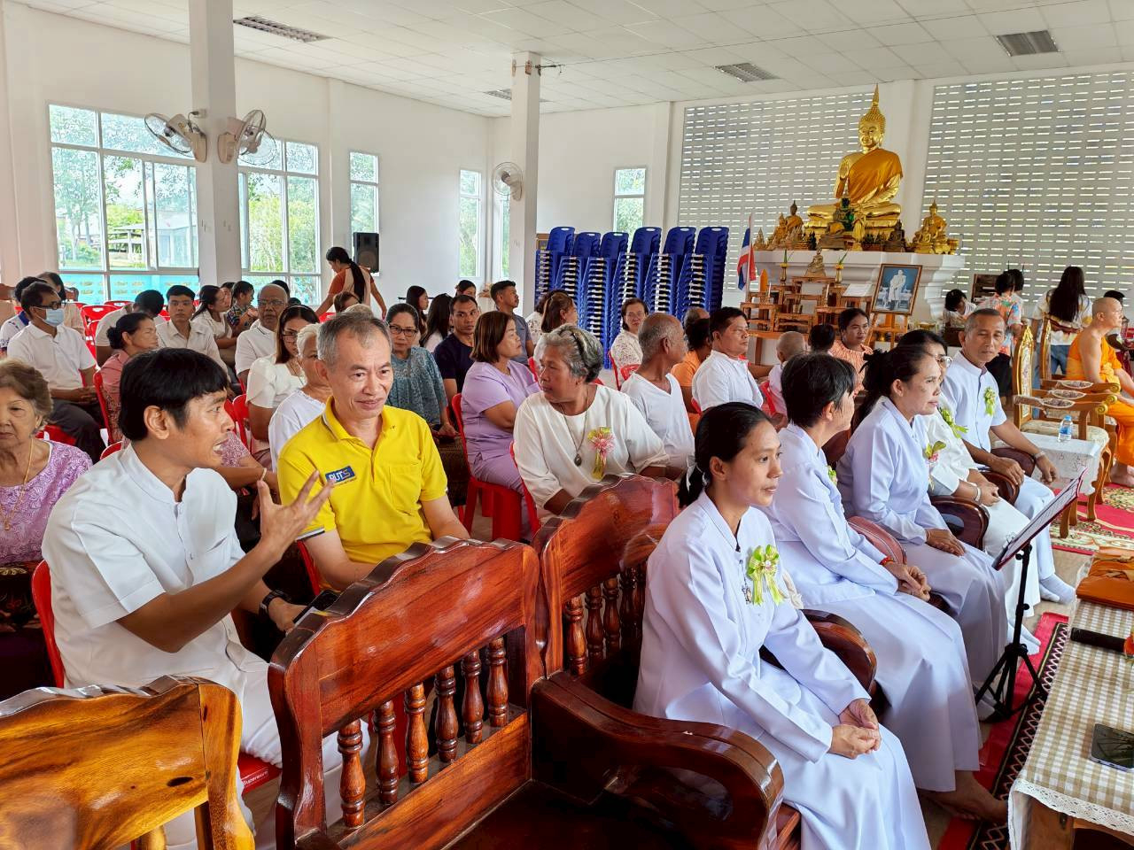 ภาพร่วมพิธีกรรมวัดโพธิ์น้อย