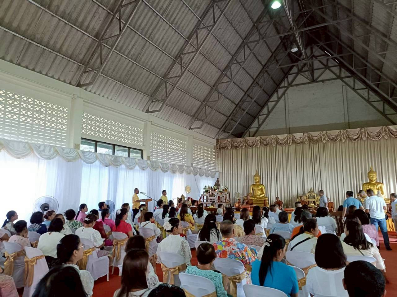 ภาพร่วมพิธีกรรมวัดต้นปีก