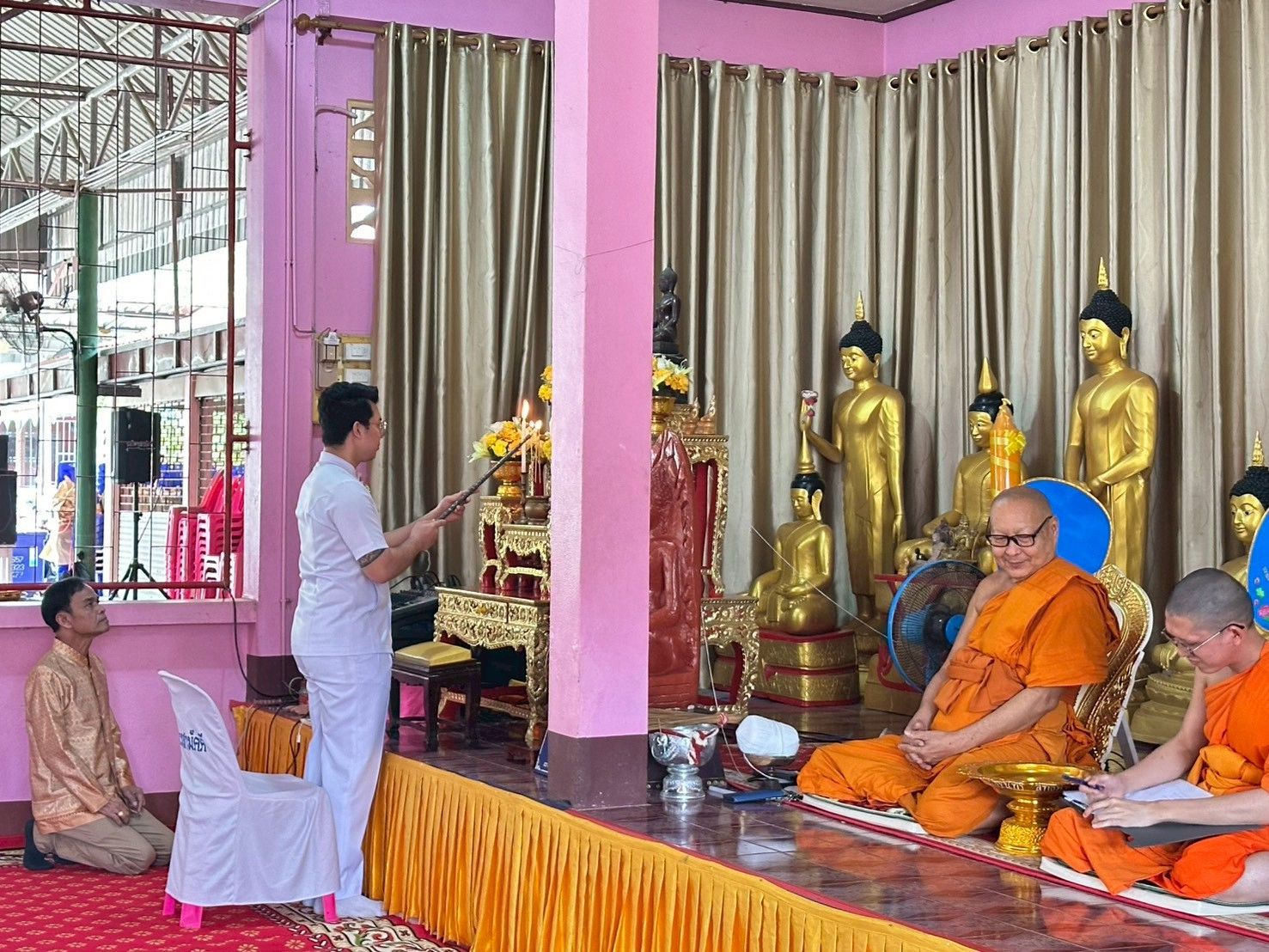 ภาพร่วมพิธีกรรมวัดไตรสามัคคี