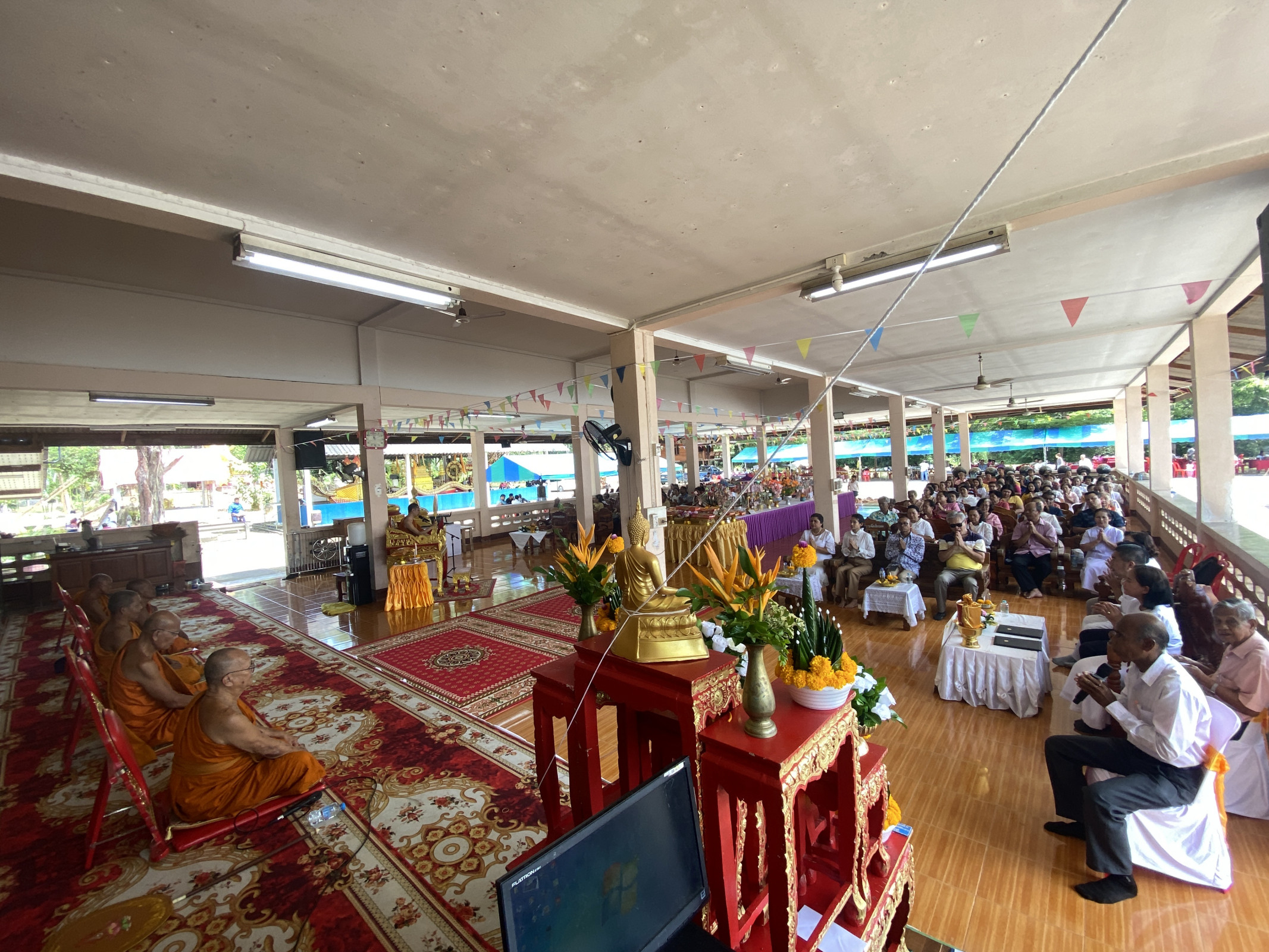 ภาพร่วมพิธีกรรมวัดชัยภูมิสถิตย์