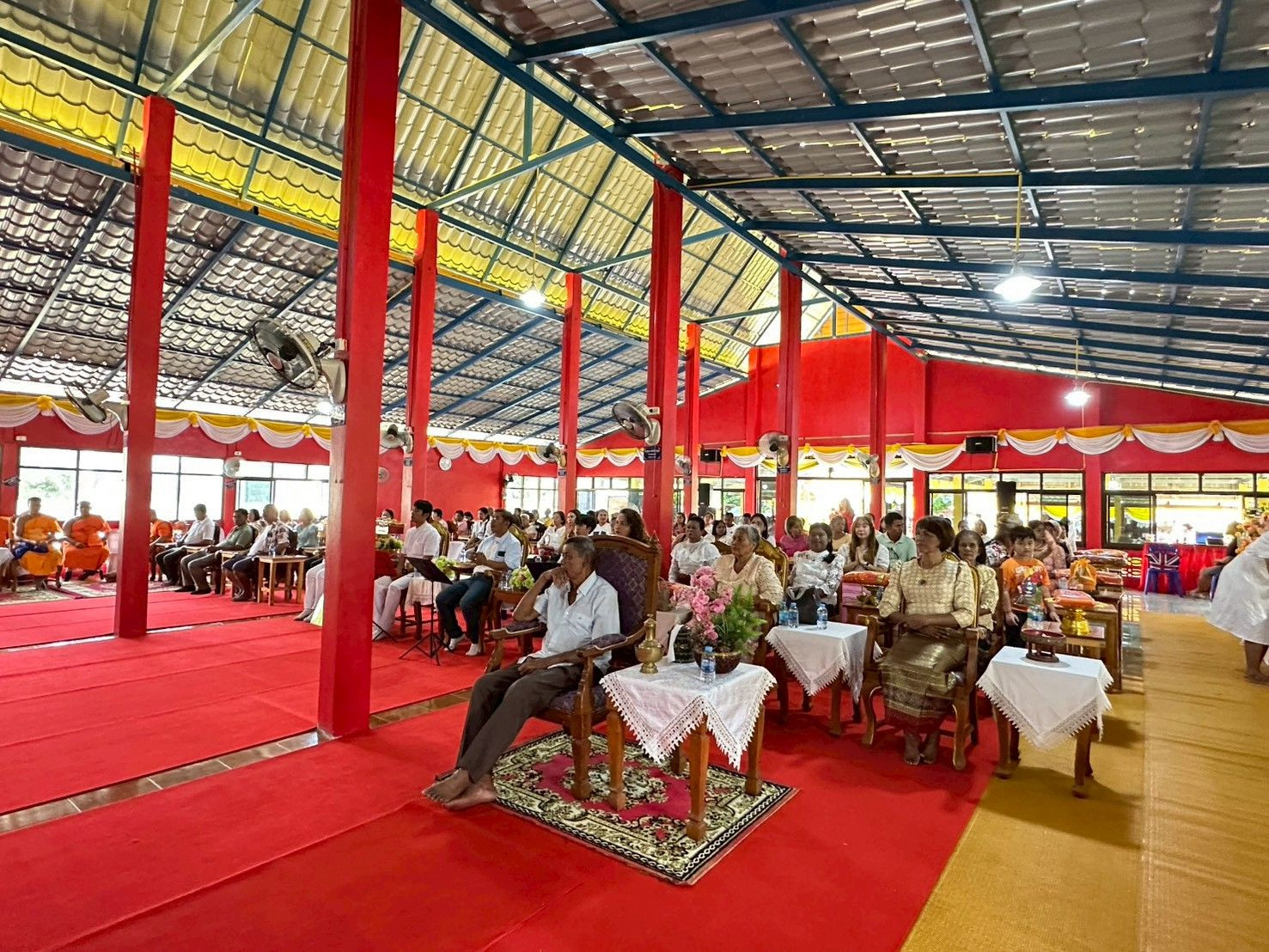 ภาพร่วมพิธีกรรมวัดทุ่งหลวง