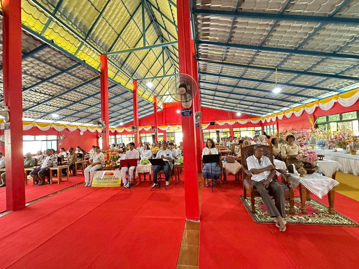 ภาพร่วมพิธีกรรมวัดทุ่งหลวง