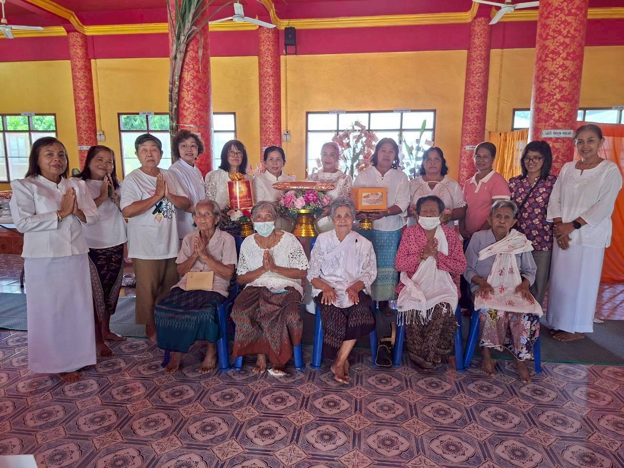 ภาพร่วมพิธีกรรมวัดท่ามะปราง