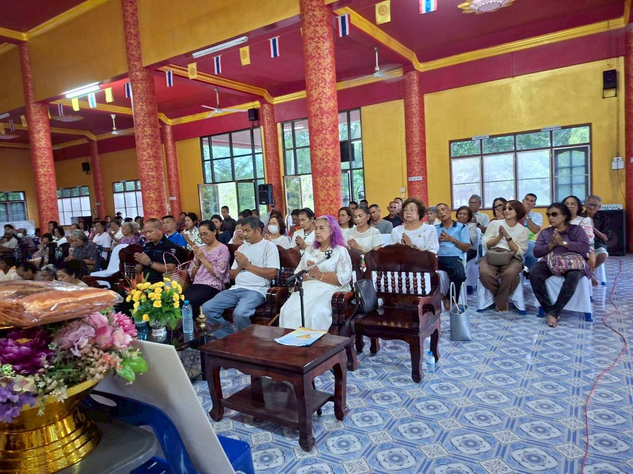 ภาพร่วมพิธีกรรมวัดท่ามะปราง