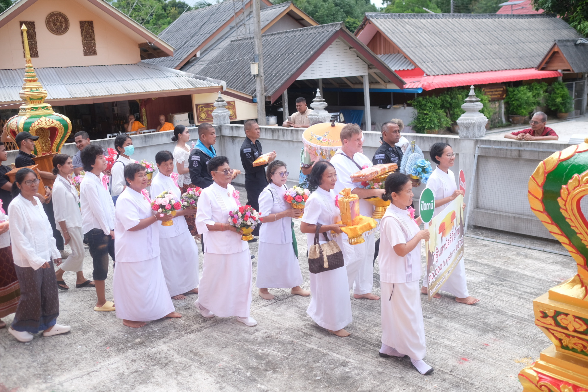 ภาพร่วมขบวนกฐินวัดประจันตคาม