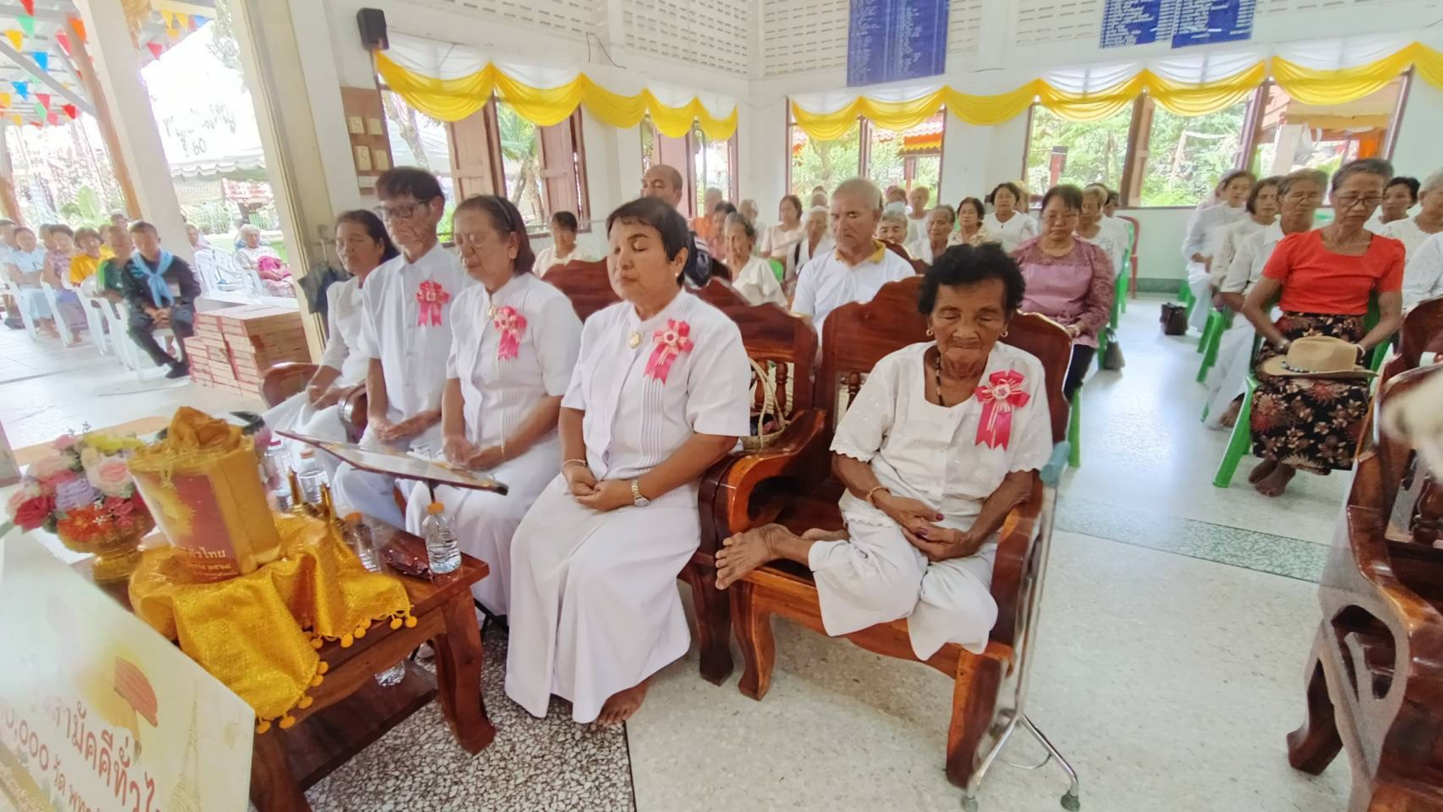 ภาพร่วมพิธีกรรมวัดมหันตคาม