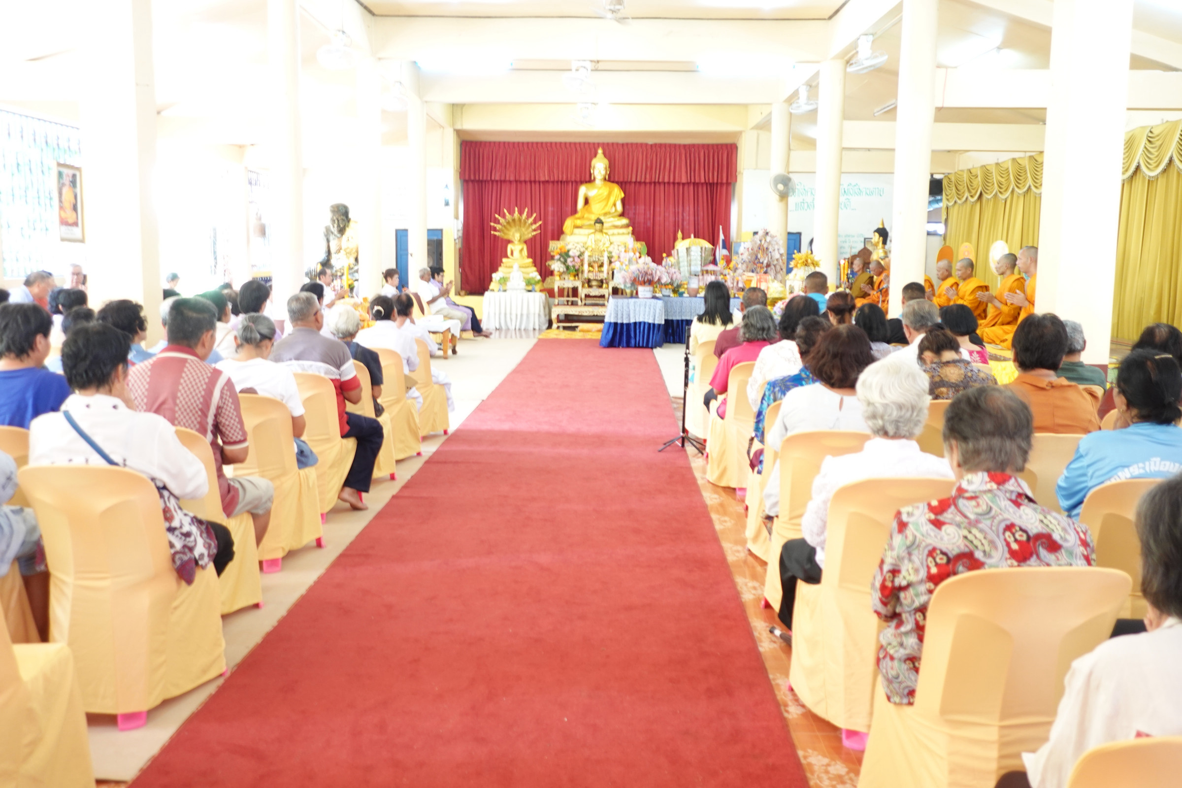 ภาพร่วมพิธีกรรมวัดดอนตะวันออก