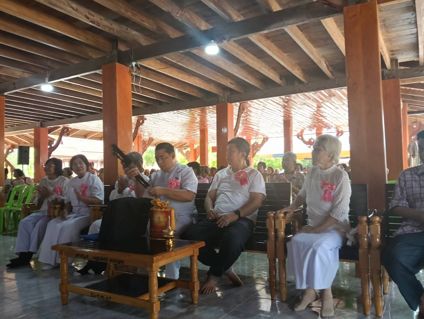 ภาพร่วมพิธีกรรมวัดสารวัน