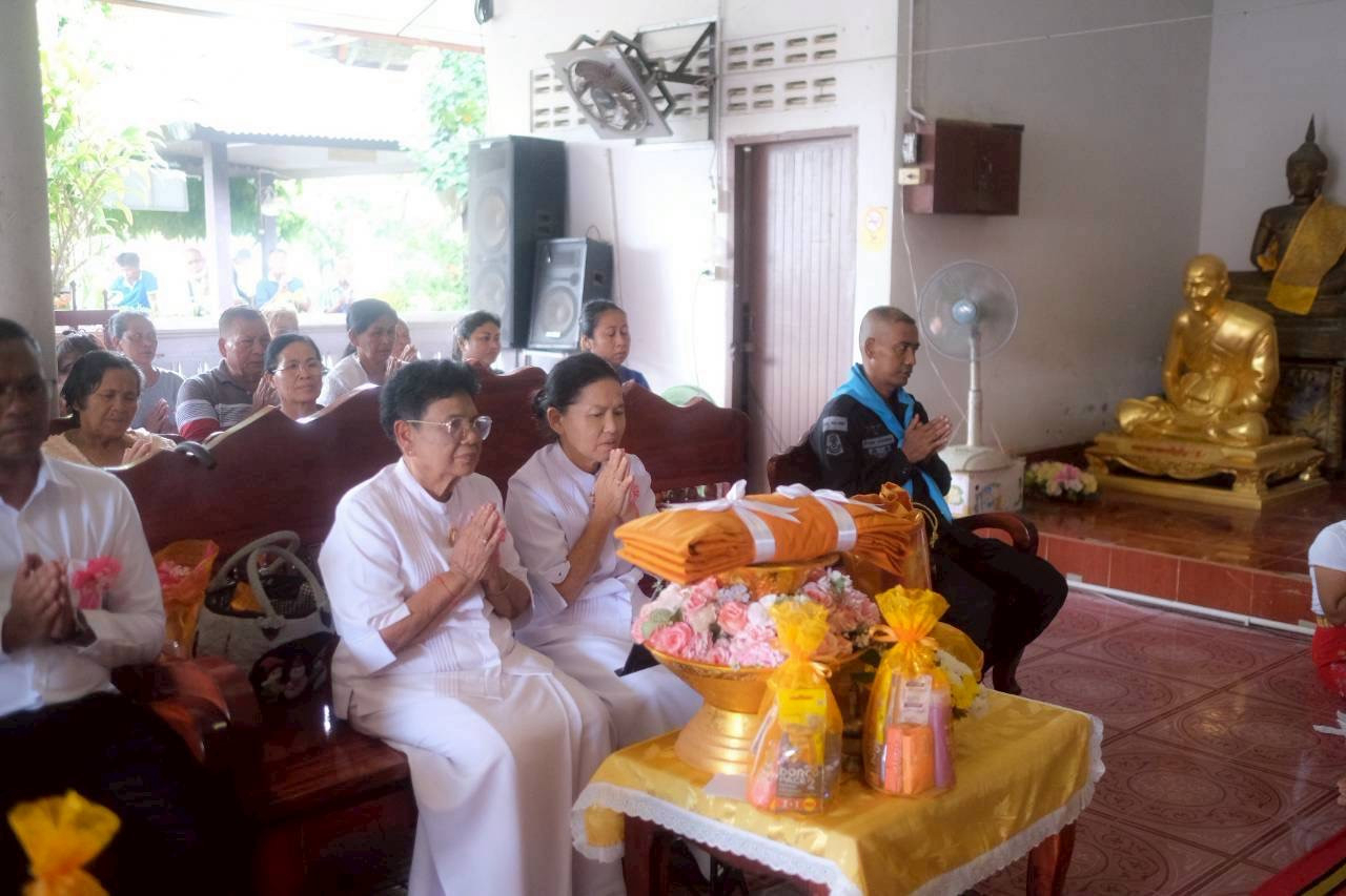 ภาพร่วมพิธีกรรมวัดประเวศน์ภูผา