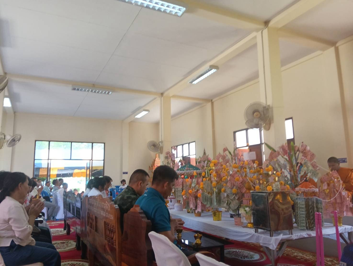ภาพร่วมพิธีกรรมวัดมหิงษ์สุวรรณนิมิต