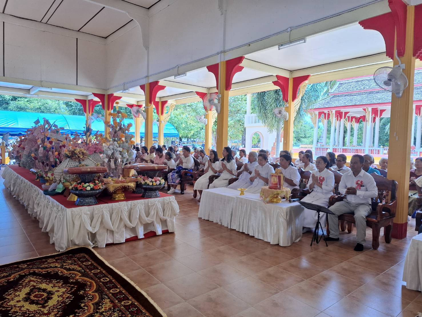 ภาพร่วมพิธีกรรมวัดนาโอ่