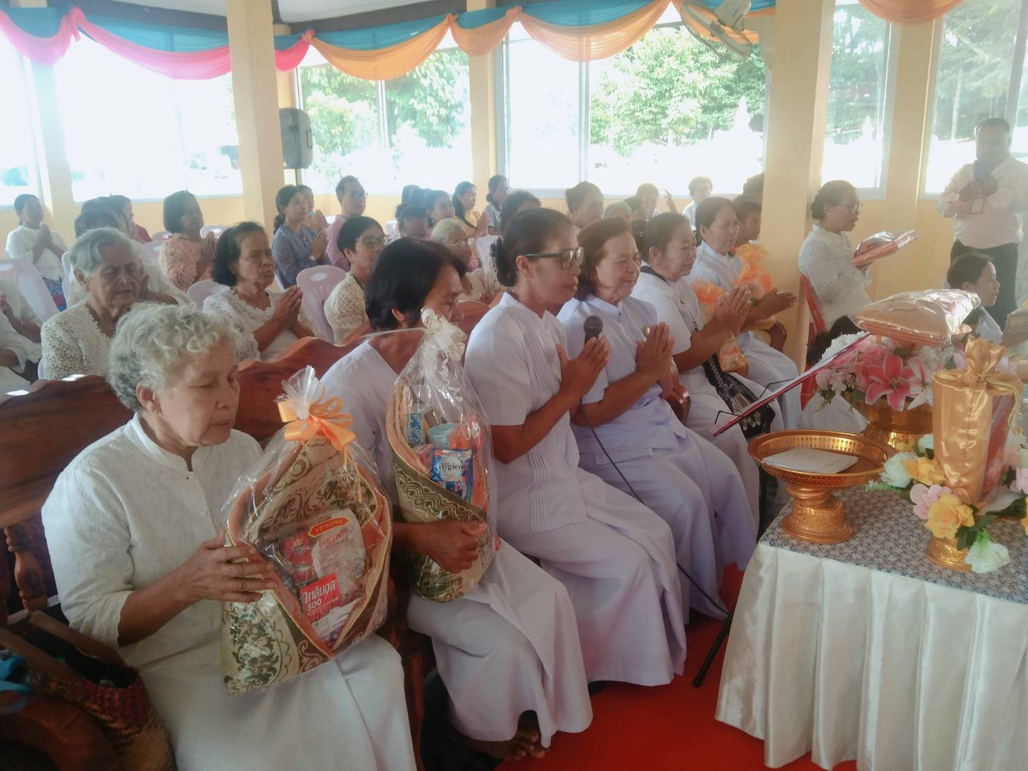 ภาพกล่าวคำถวายกฐินวัดบ่วงช้าง