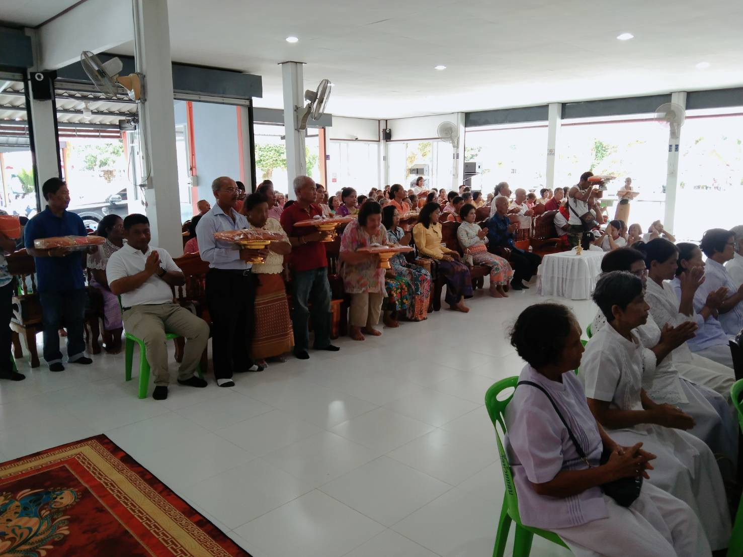 ภาพร่วมพิธีกรรมวัดห้วยแตน