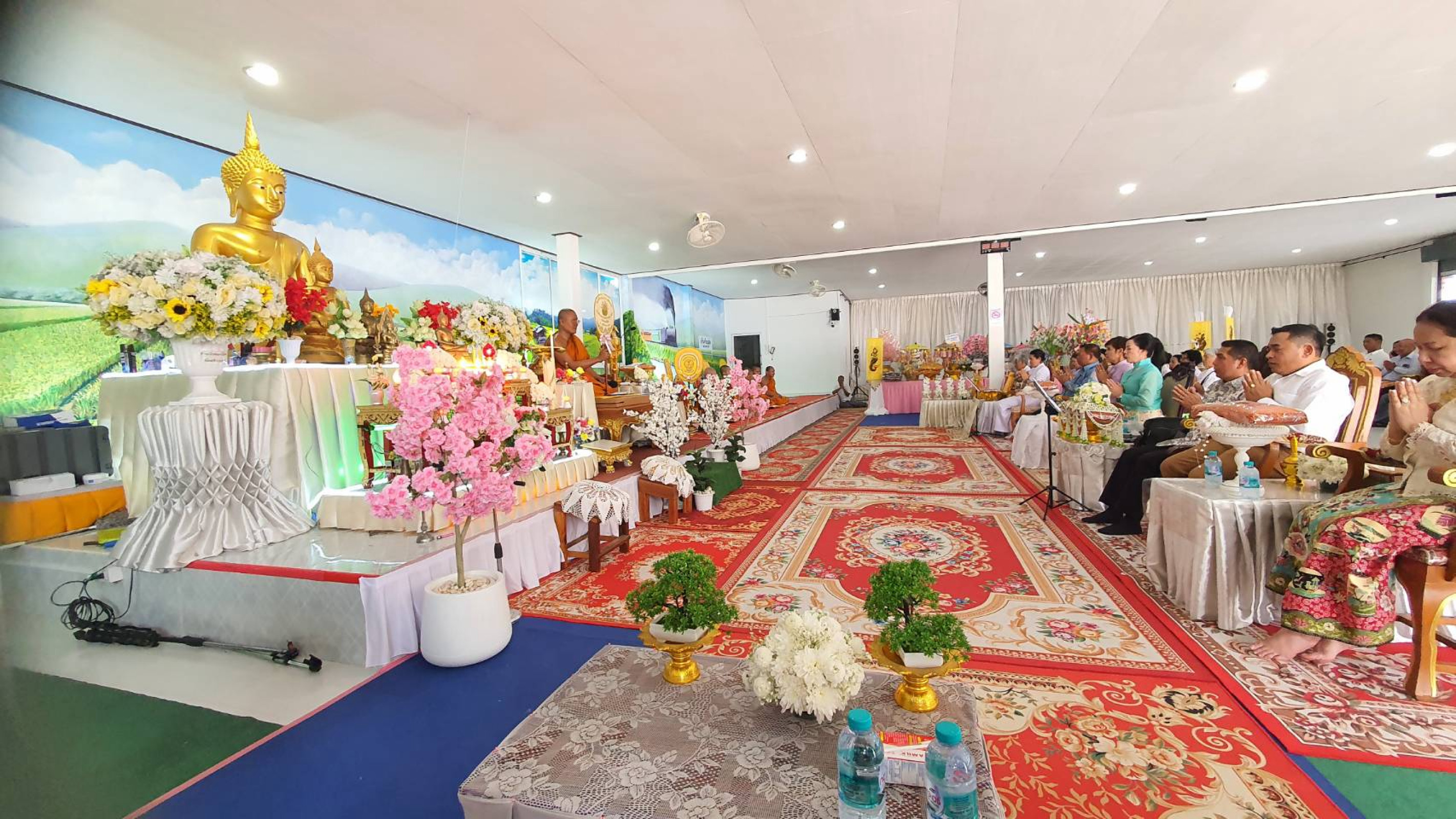 ภาพร่วมพิธีกรรมวัดห้วยแตน