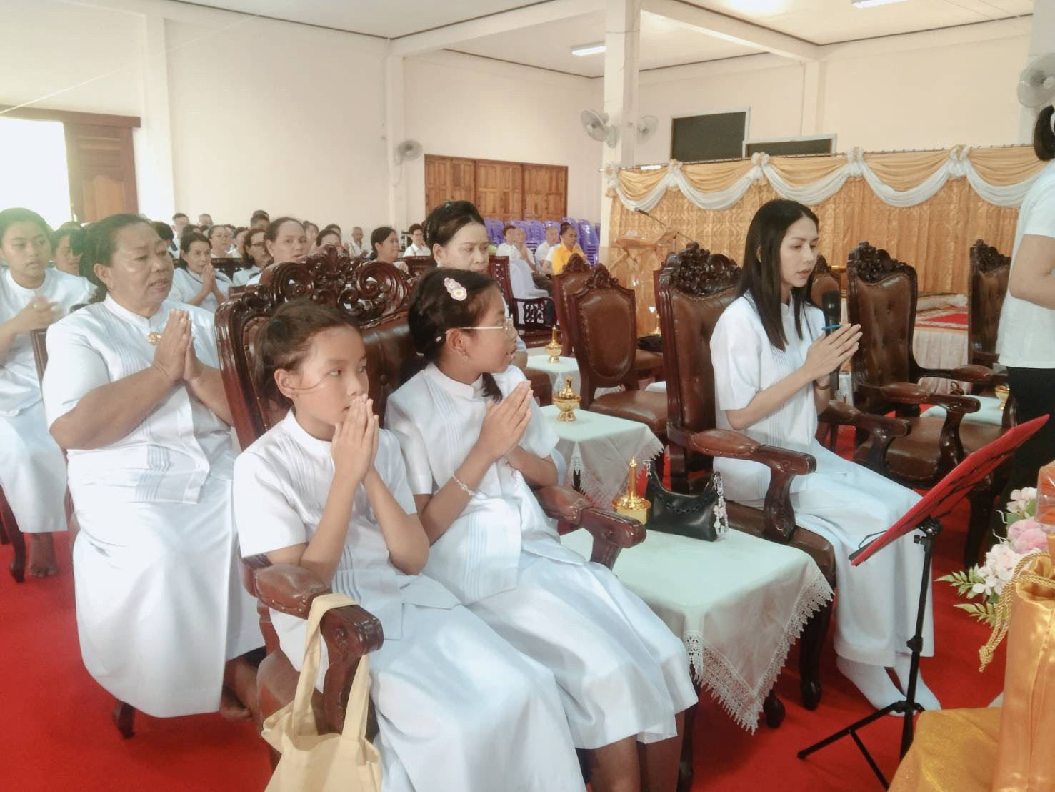 ภาพร่วมพิธีกรรมวัดโคกแย้ม