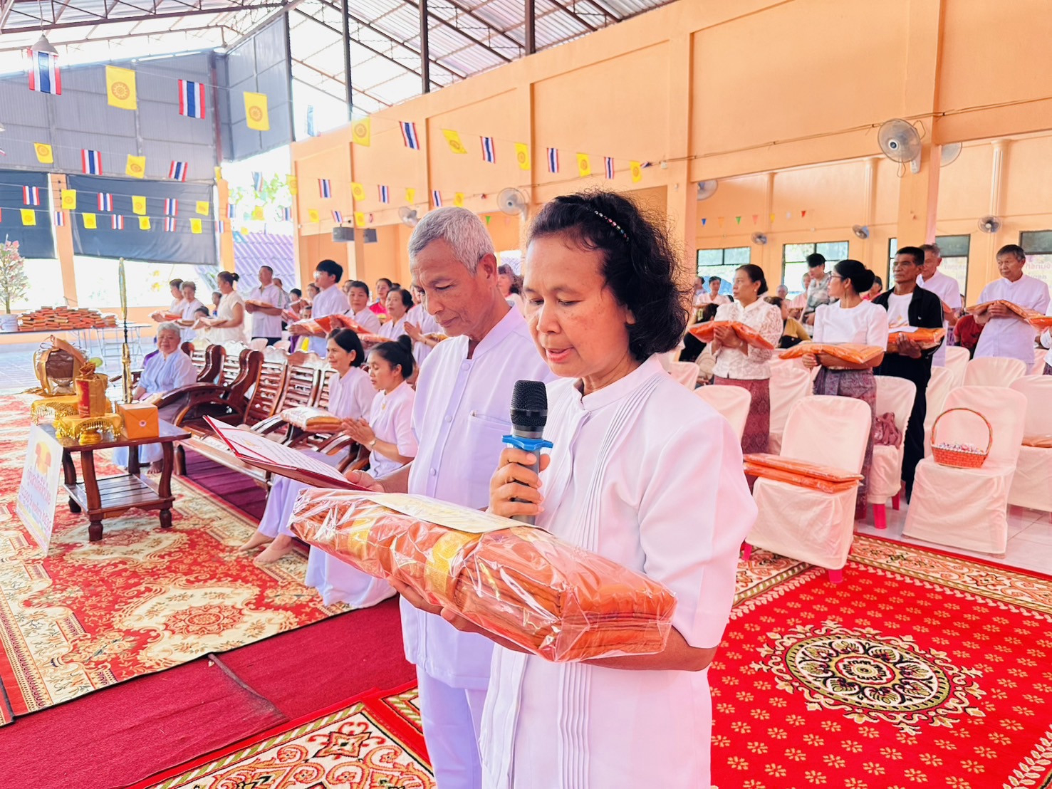 ภาพกล่าวคำถวายกฐินที่พักสงฆ์จันทรัตนาราม