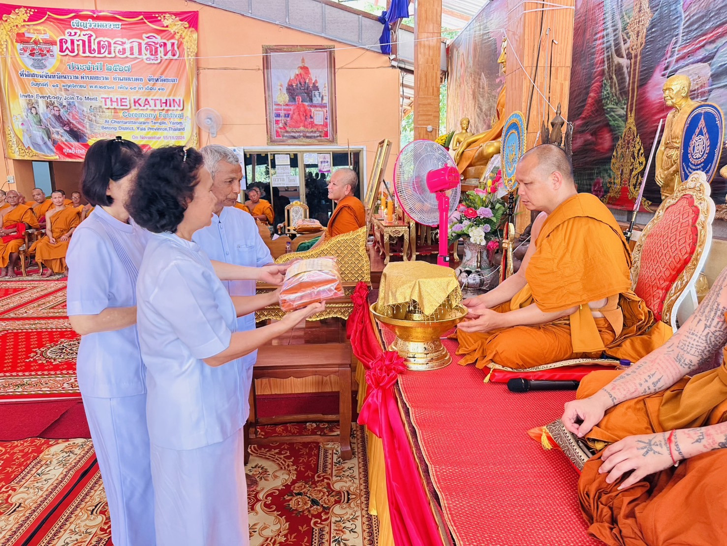 ภาพร่วมพิธีกรรมที่พักสงฆ์จันทรัตนาราม