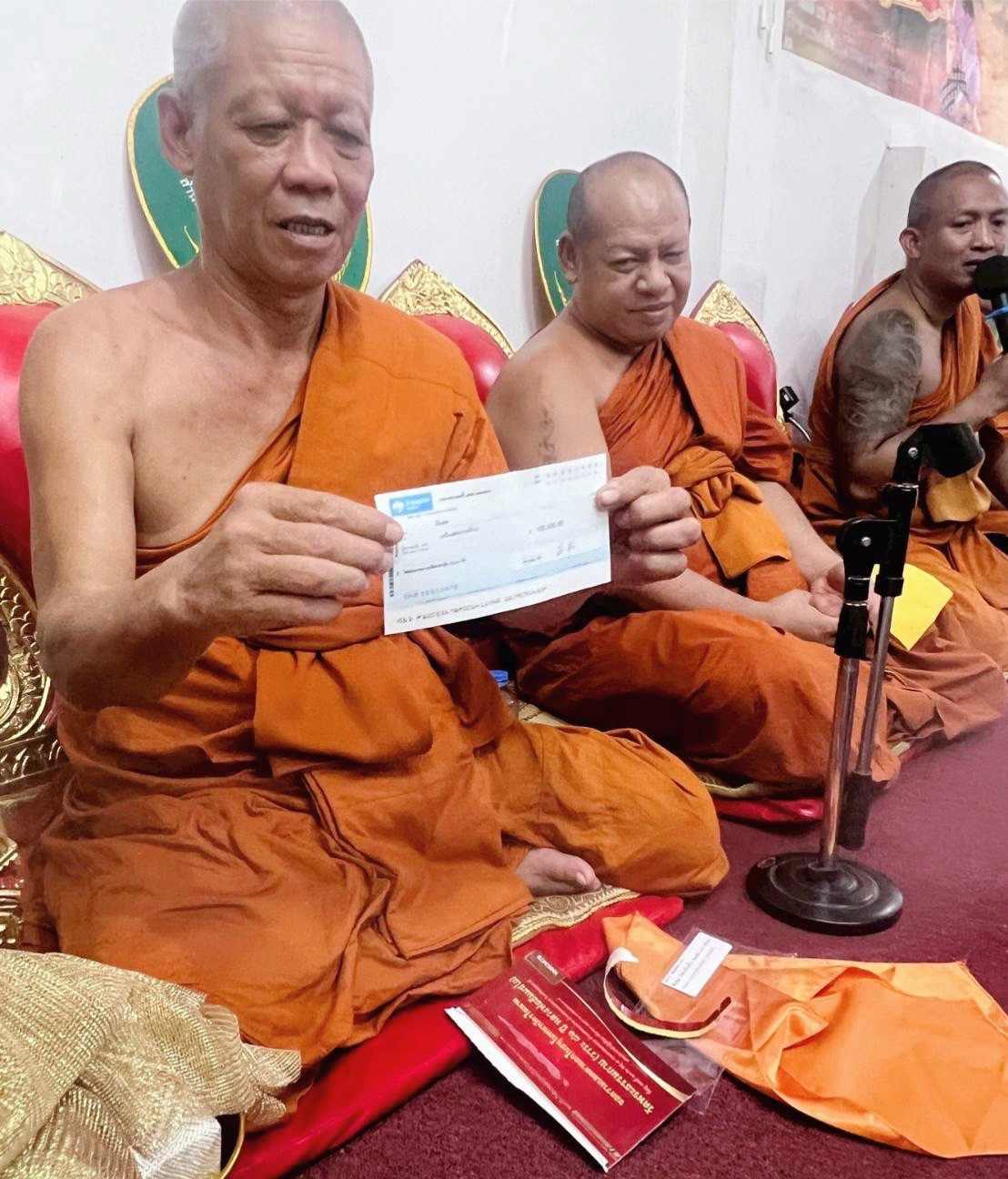 ภาพร่วมพิธีกรรมวัดตลิ่งชัน