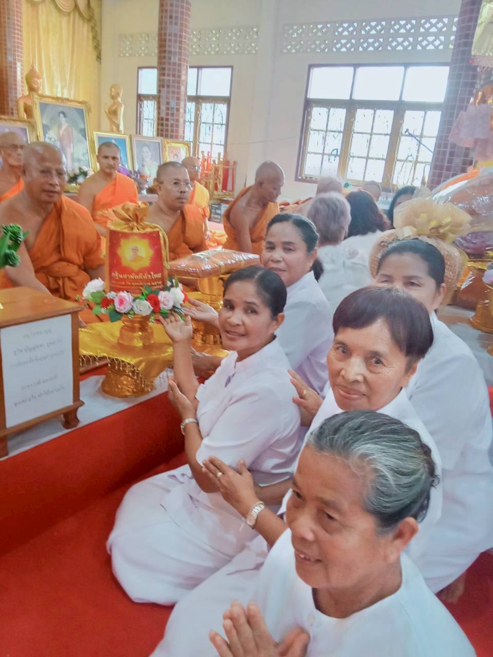 ภาพร่วมพิธีกรรมวัดสะกอม
