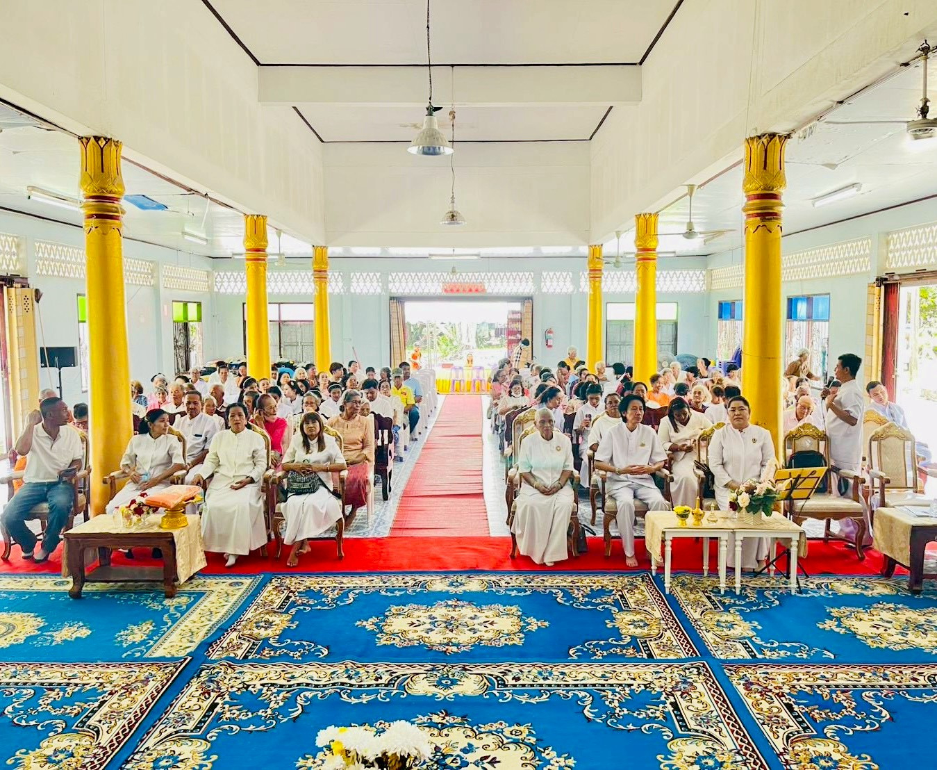 ภาพร่วมพิธีกรรมวัดนางเหล้า