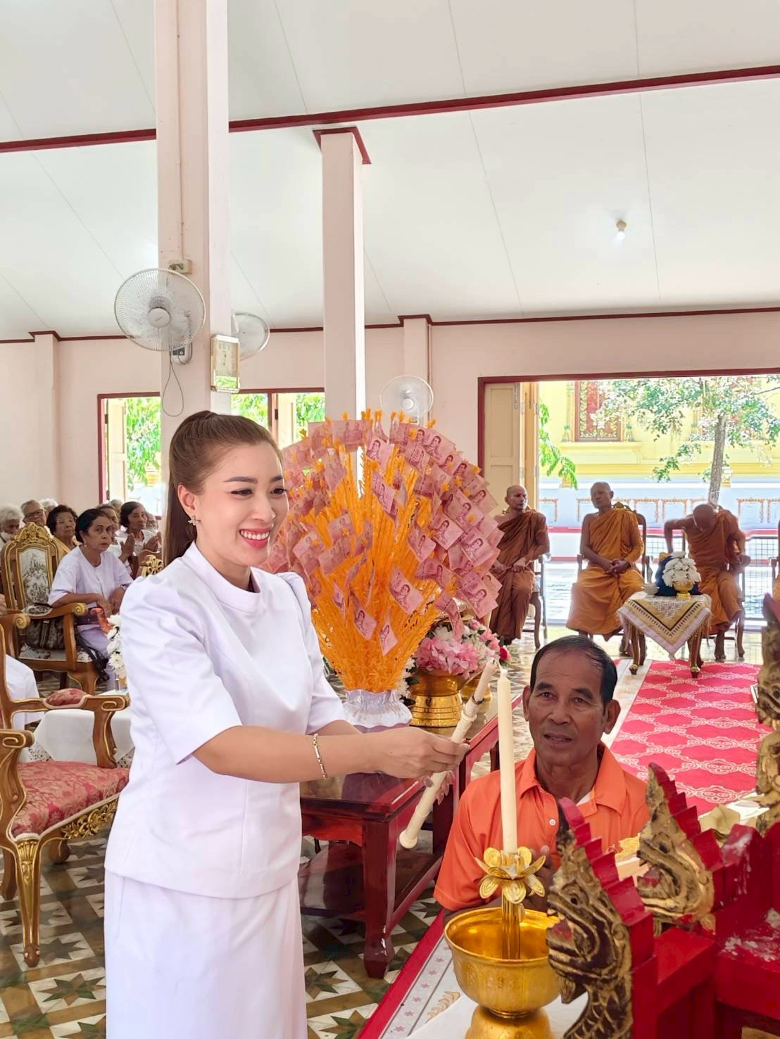 ภาพร่วมพิธีกรรมวัดประดิษฐ์สโมสร